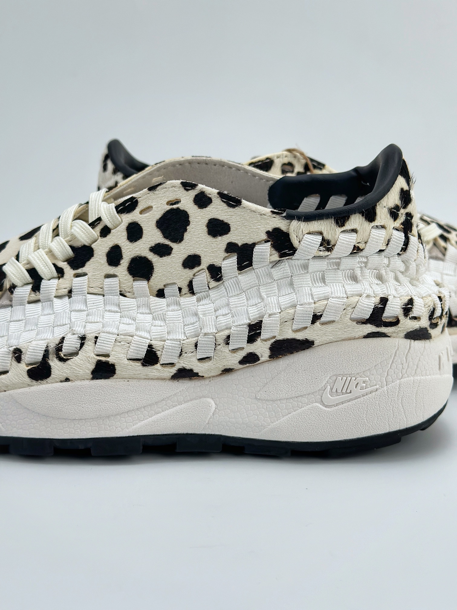 NIKE Air Footscape Woven 不对称编织休闲鞋 FB1959-102