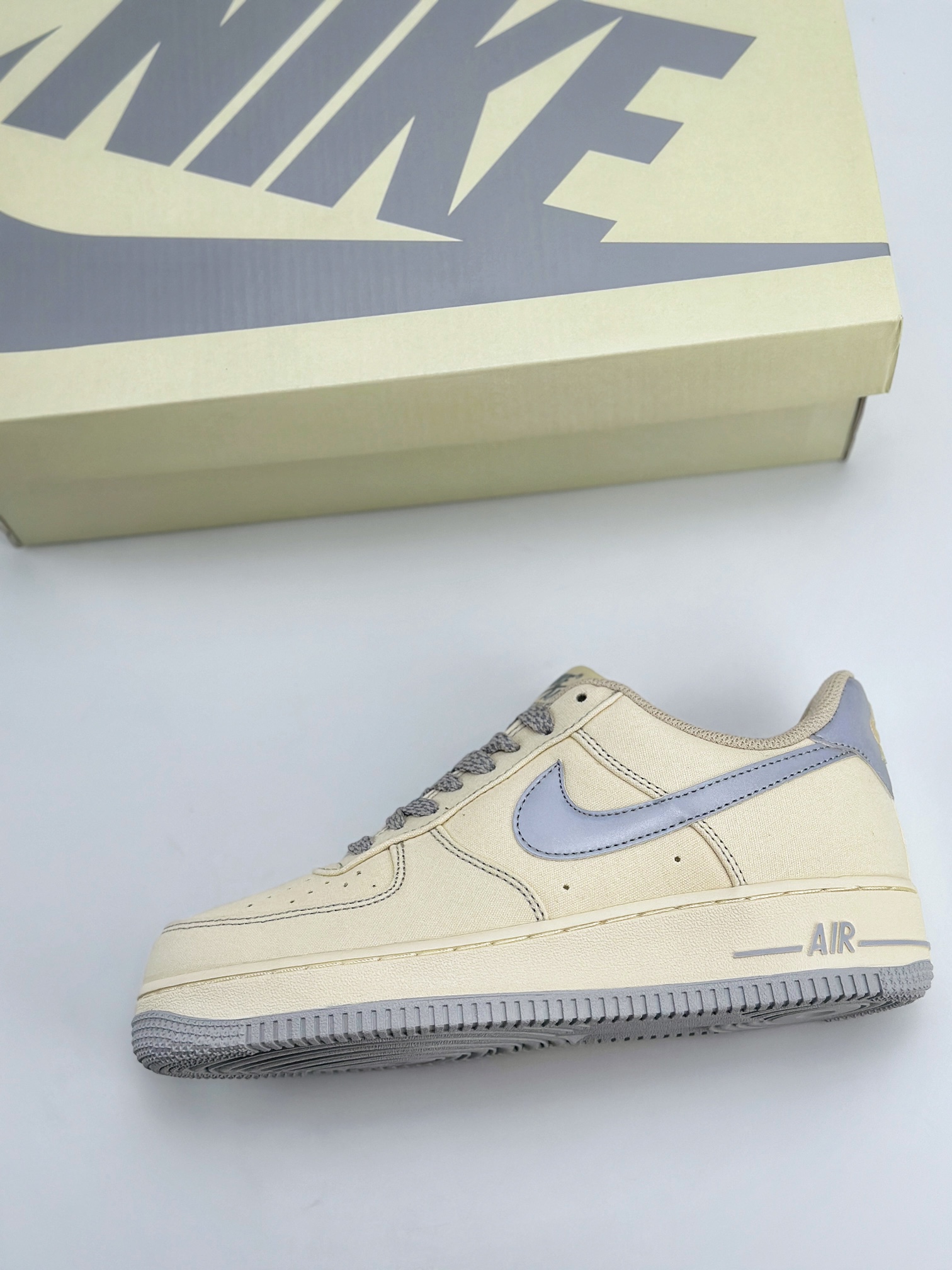 Nike Air Force 1 Low 07 米黄3M满天星 TQ1456-222