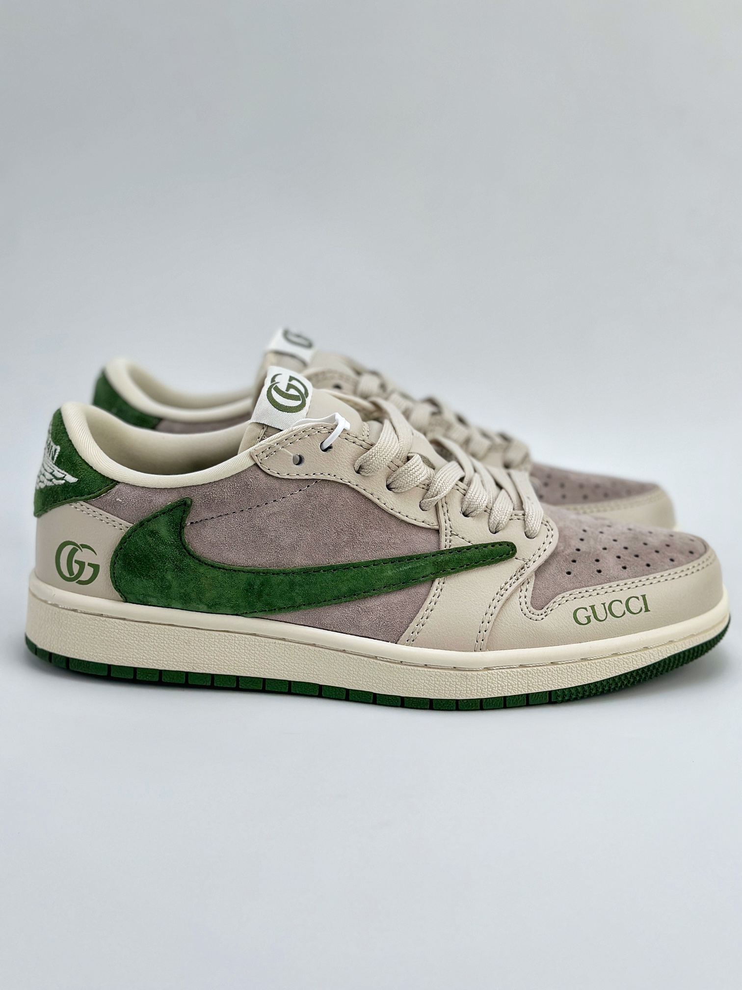 Travis Scott x Nike Air Jordan 1 Low x GUCCI 三方联名 LX1988-106