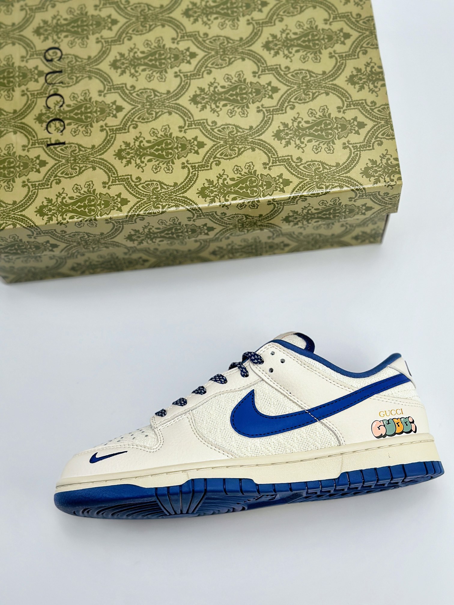 NIKE SB Dunk Low x GUCCI 米白帆布宝蓝小钩满天星 DQ1098-373