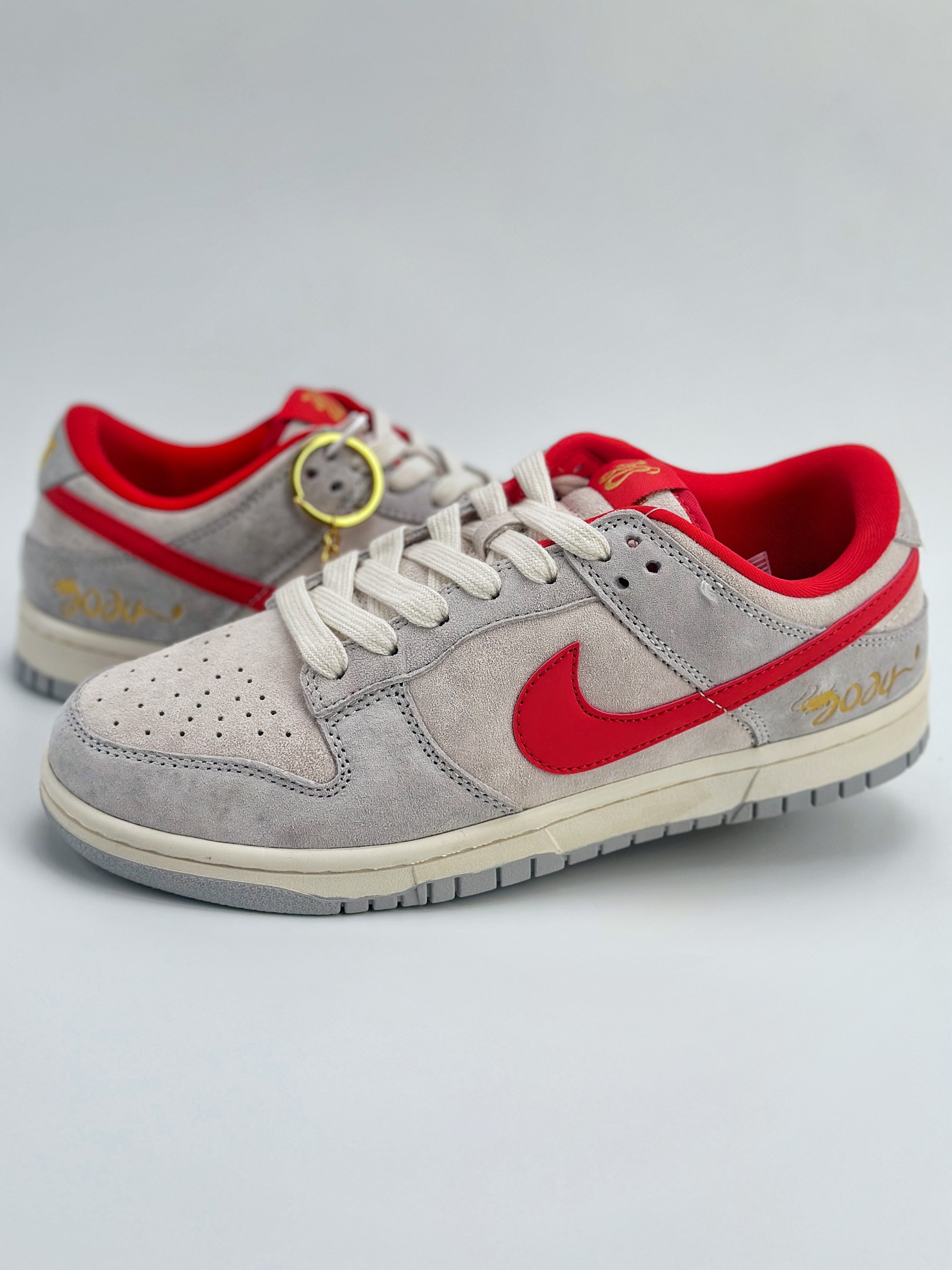 Nike SB Dunk Low 龙年限定 白灰红 FC1688-178