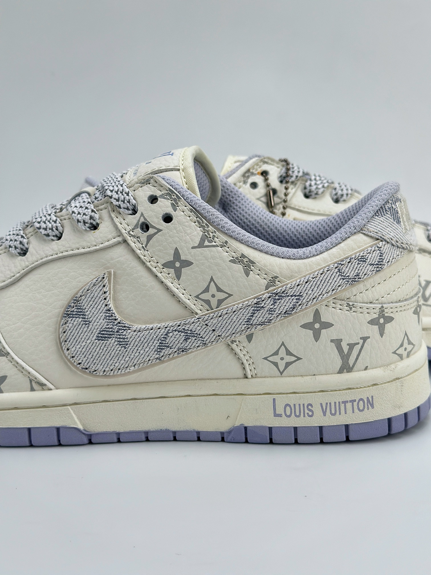 Nike SB Dunk Low x Louis Vuitton 薰衣草 FC1688-132