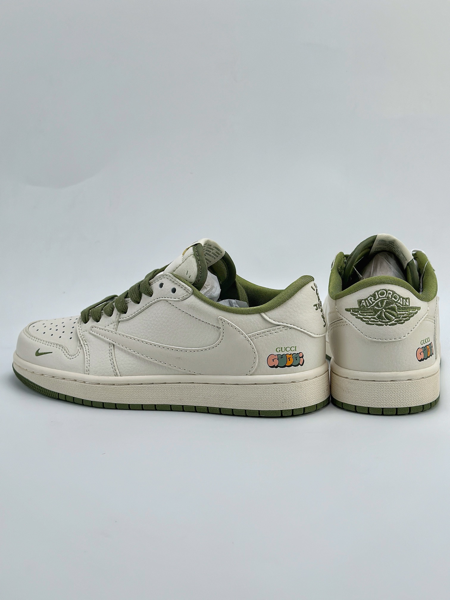 Travis Scott x Nike Air Jordan 1 Low x GUCCI 三方联名 Air Jordan 1 Low 反转白绿小钩倒钩 DM6688-606