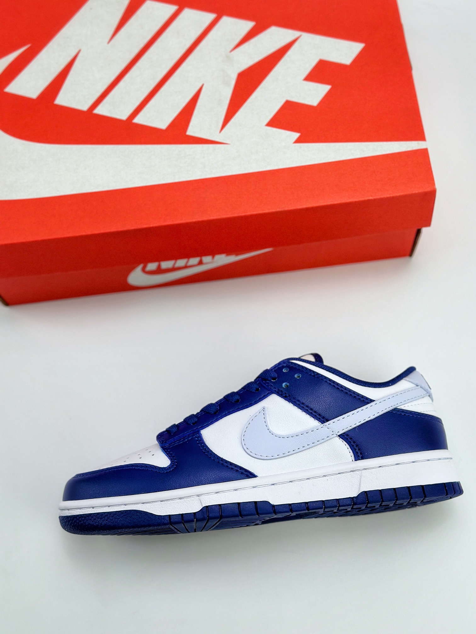 NIKE SB Dunk Low ”Deep Rolay Blue” 白蓝 DV0833-401