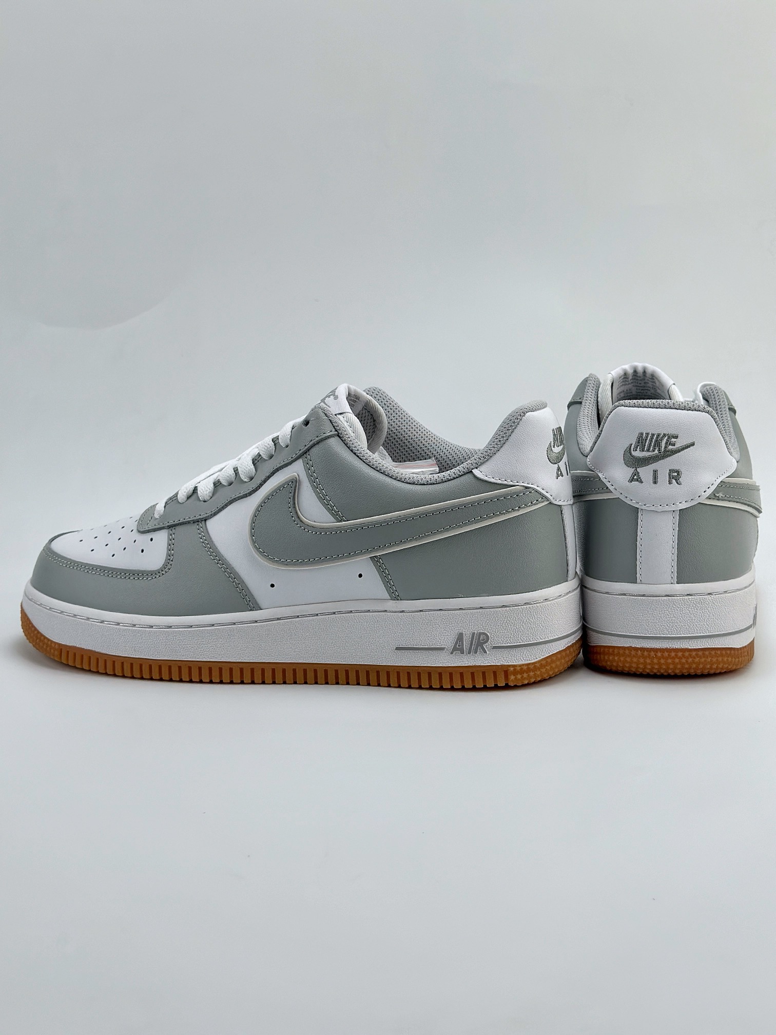 Nike Air Force 1 Low 07 白灰生胶 AW2296-001