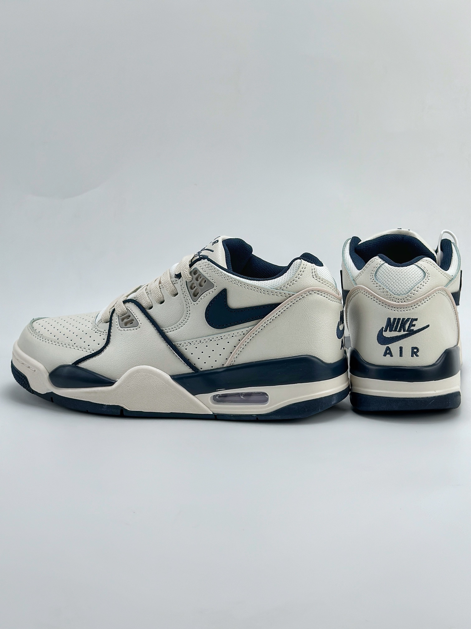 Nike Air Flight 89 皮革高帮复古篮球鞋 FQ8256-001