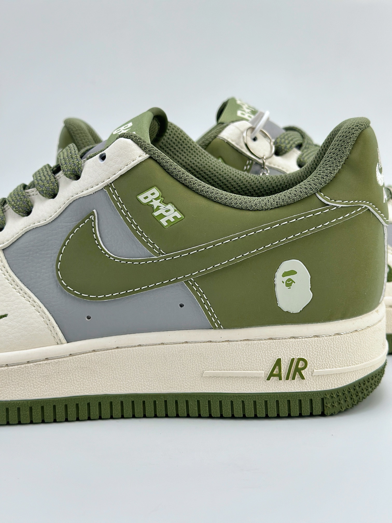 Nike Air Force 1 Low 07 x BAPE 米白灰绿小钩 BB6566-205