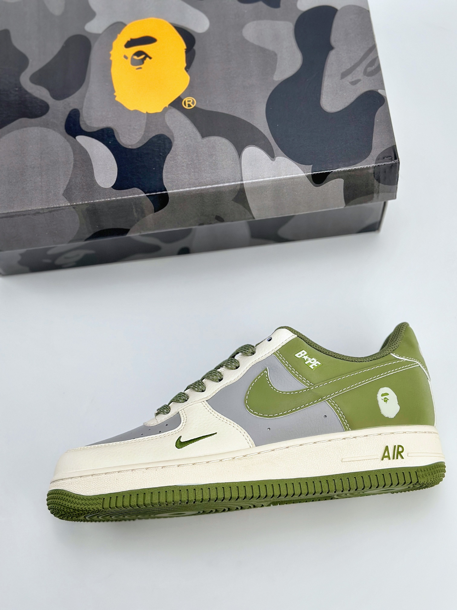 Nike Air Force 1 Low 07 x BAPE 米白灰绿小钩 BB6566-205