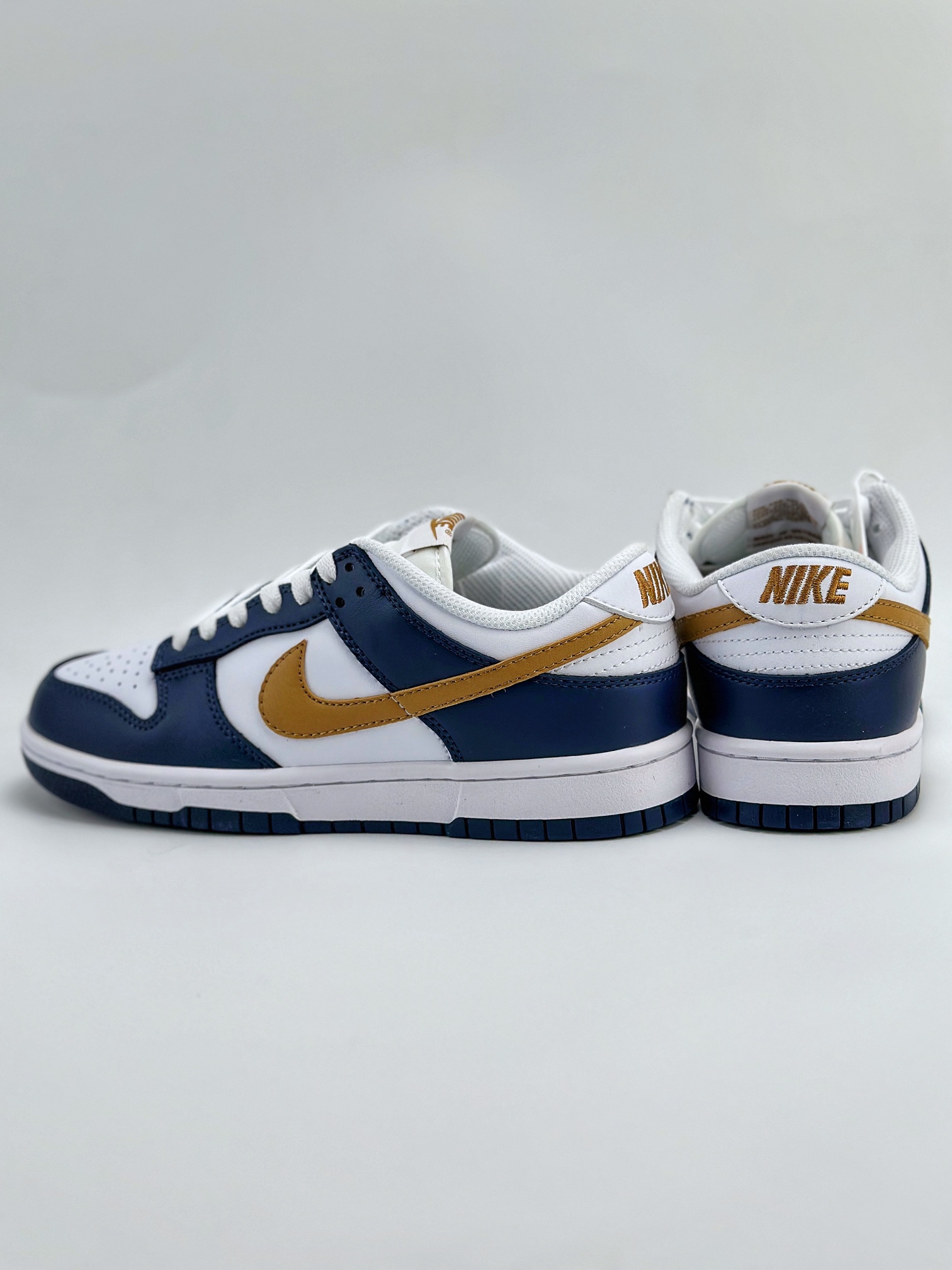 NIKE SB Dunk Low ”Olympic” 白蓝金 FB9109-111