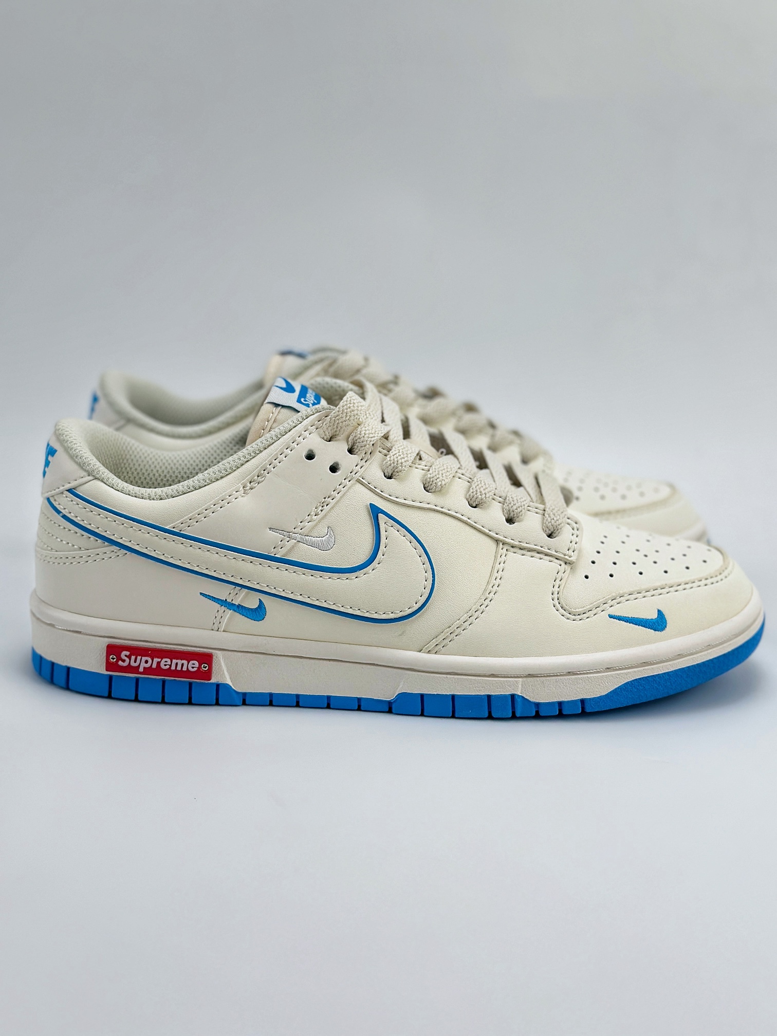 Nike SB Dunk Low x Supreme 白天蓝三小钩 DJ2024-012