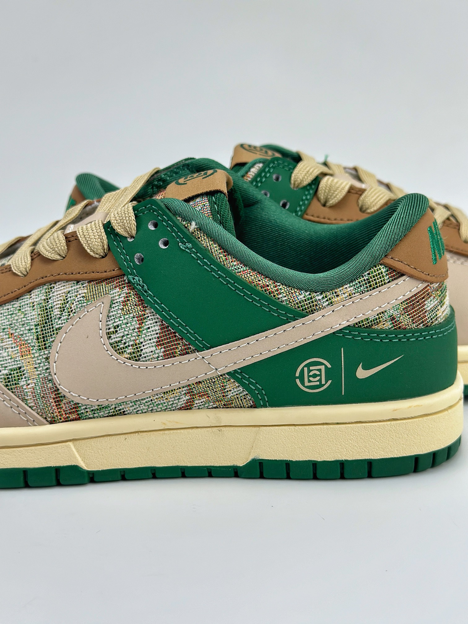 Nike SB Dunk Low x CLOT 米白青棕 XB3802-355