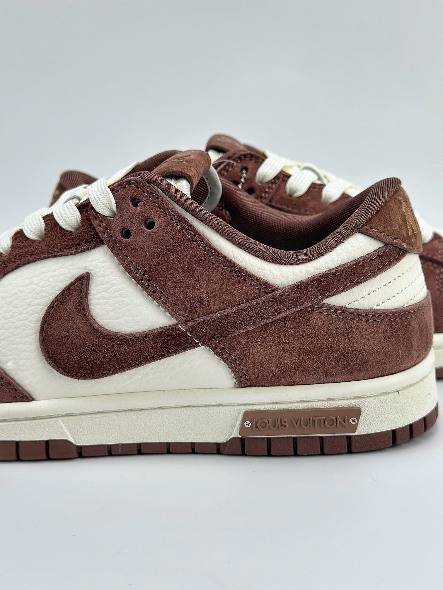 Nike SB Dunk Low x Louis Vuitton LV白棕 FC1688-149