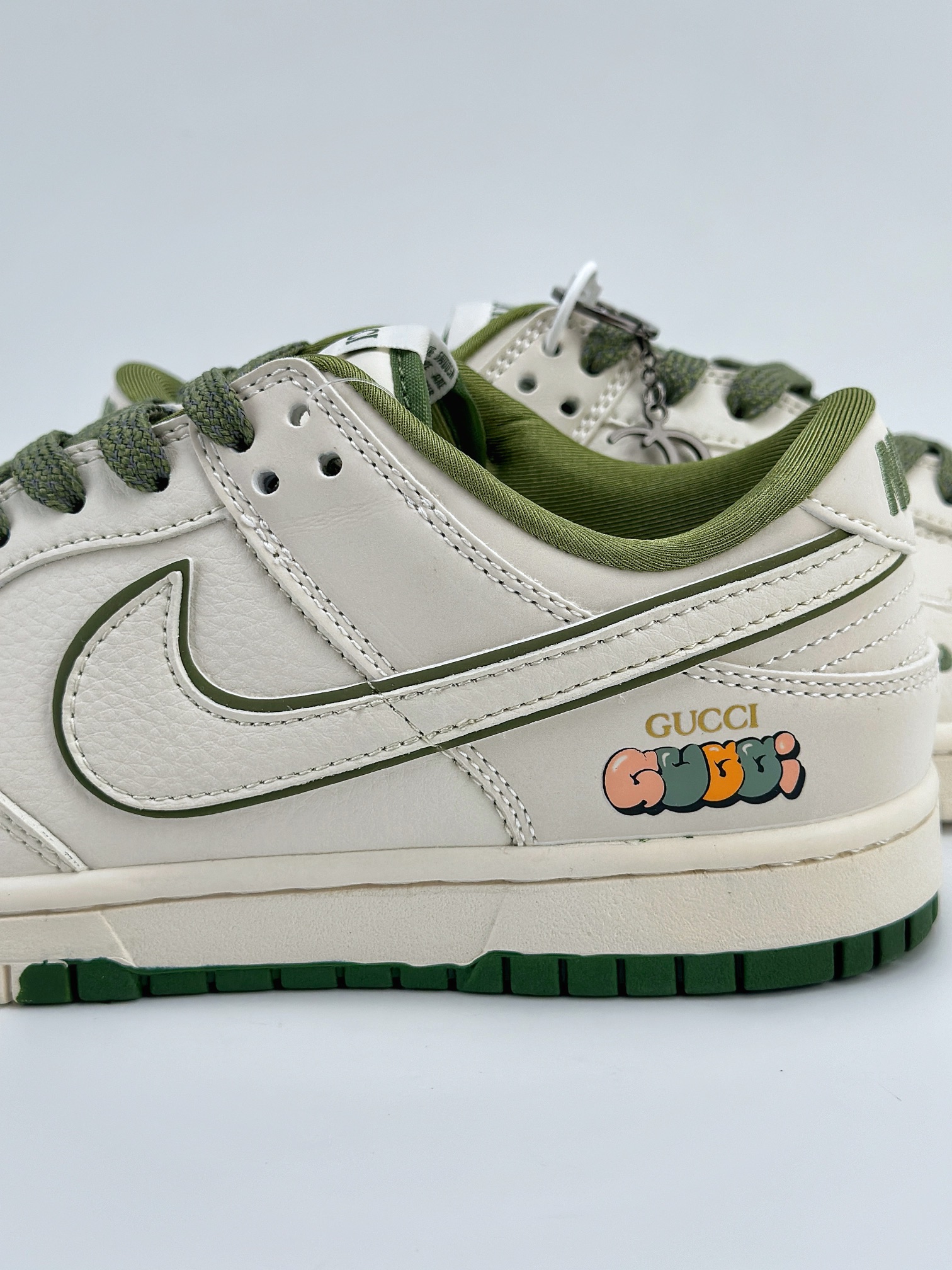 Nike SB Dunk Low x GUCCI 白绿双小钩满天星 DQ1098-398