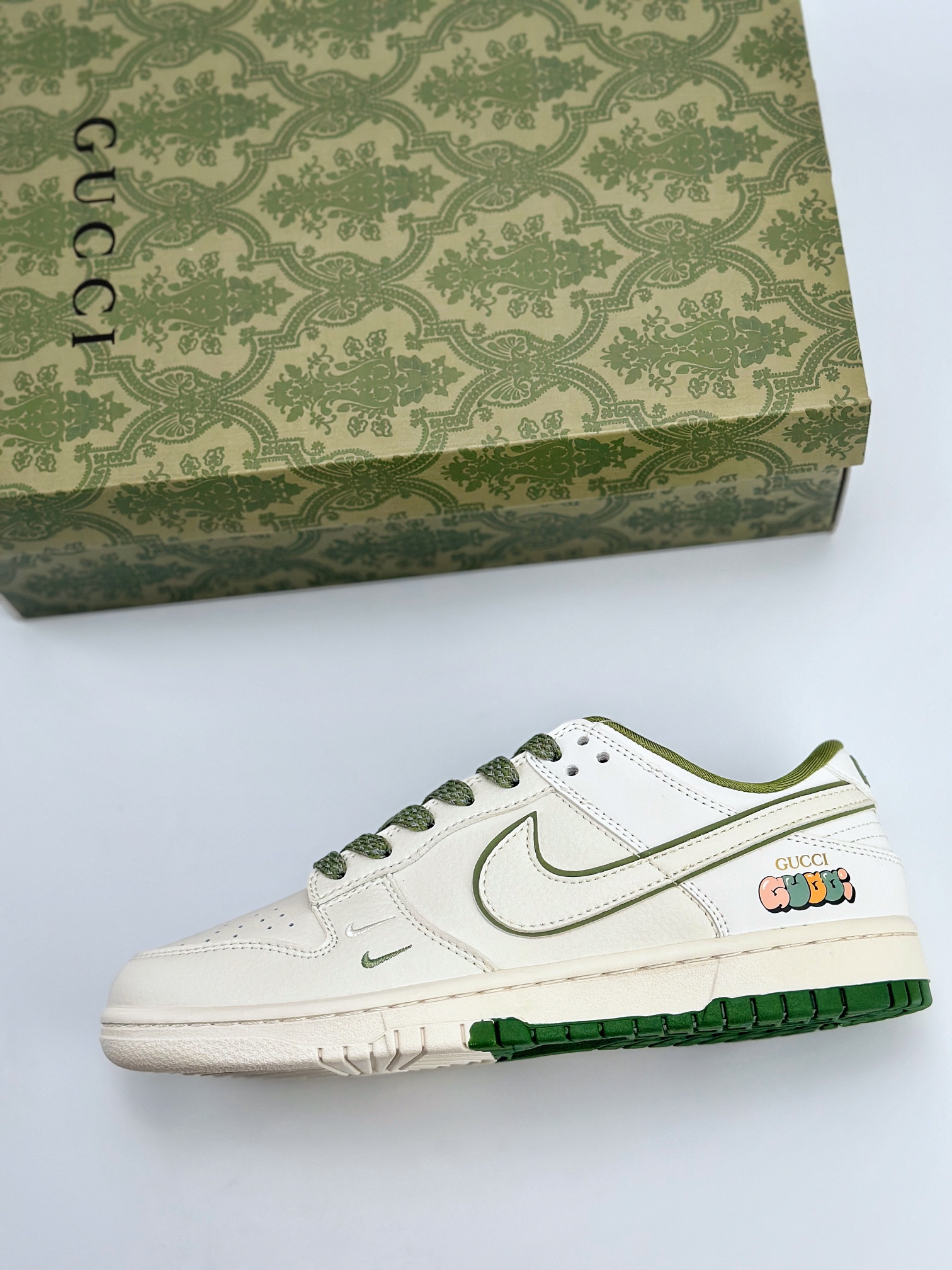 Nike SB Dunk Low x GUCCI 白绿双小钩满天星 DQ1098-398