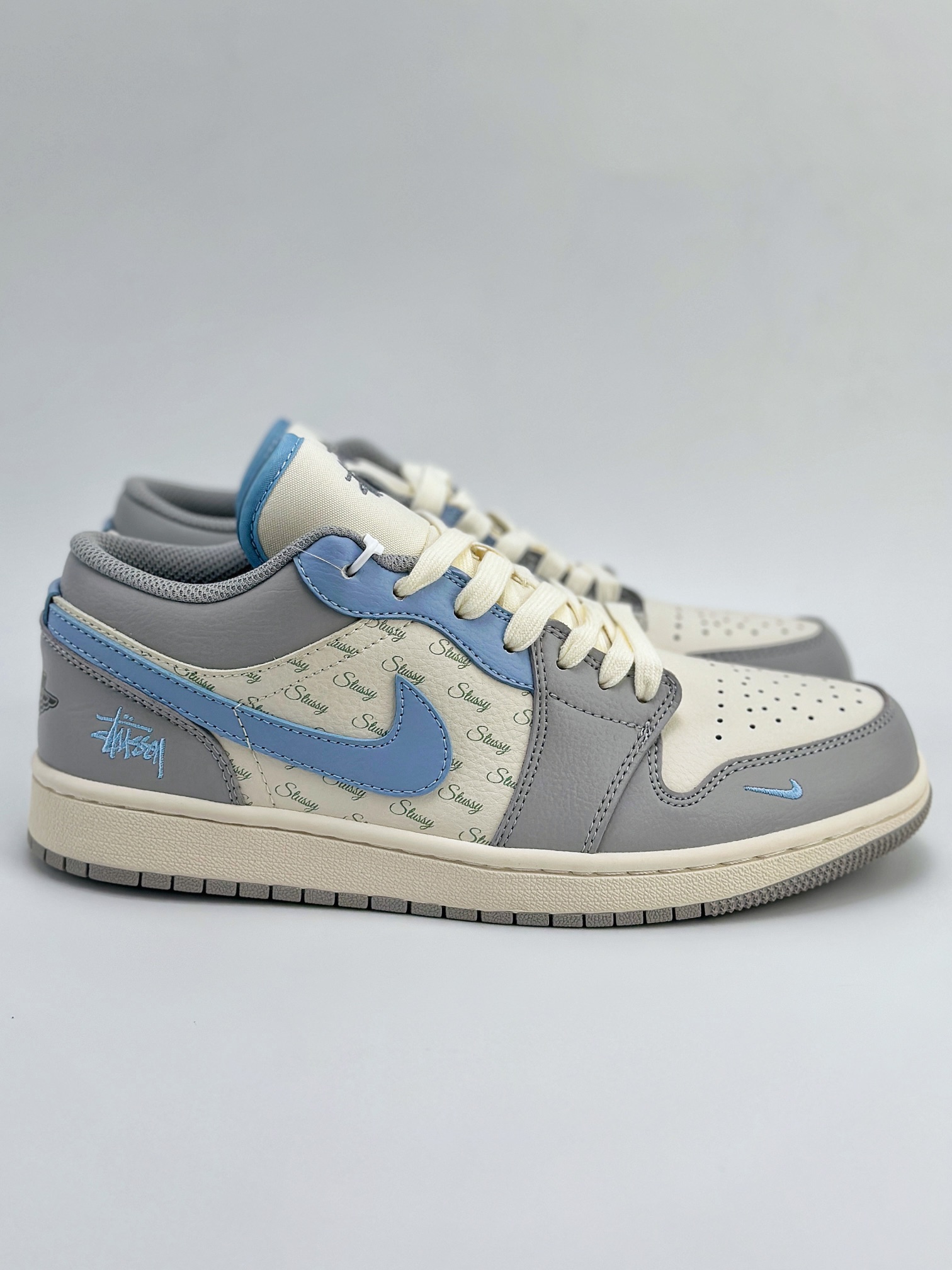 Air Jordan 1 Retro Low x Stuy 米白灰蓝小钩 JJ8688-007