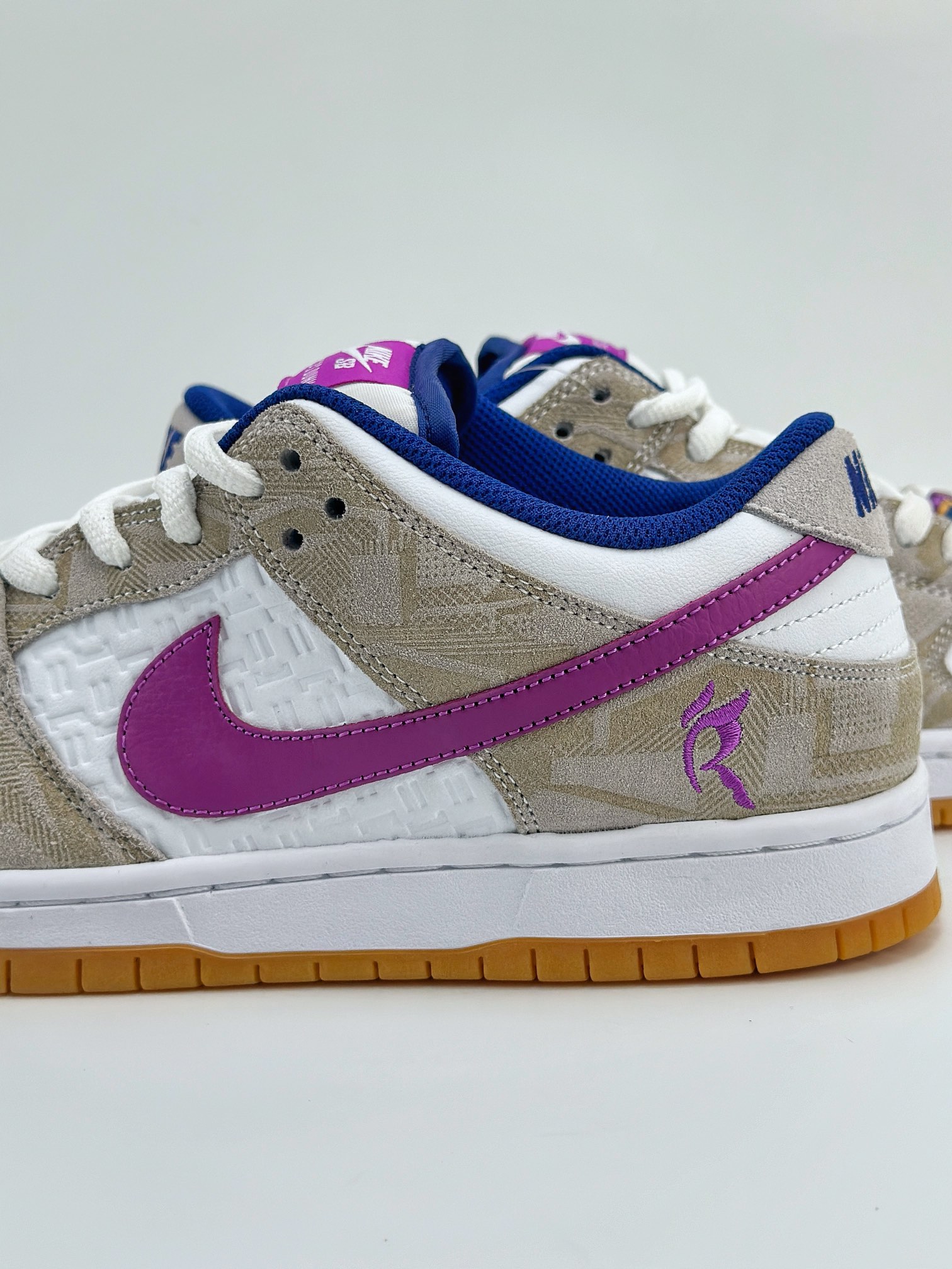 NIKE SB Dunk Low x Raya Leal 紫白 FZ5251-001