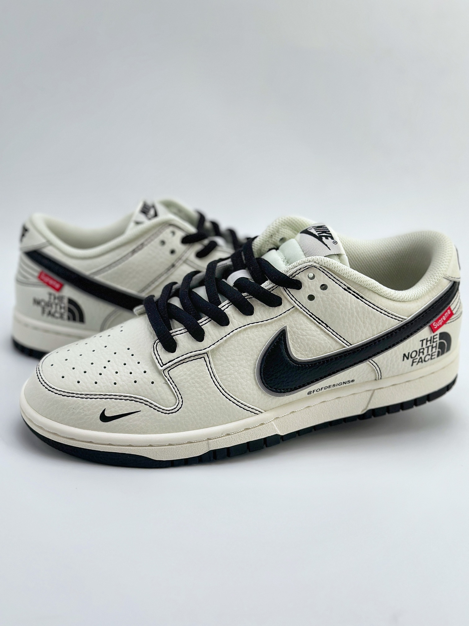 SB Dunk Low x The North Face 白黑小钩 BM0234-501