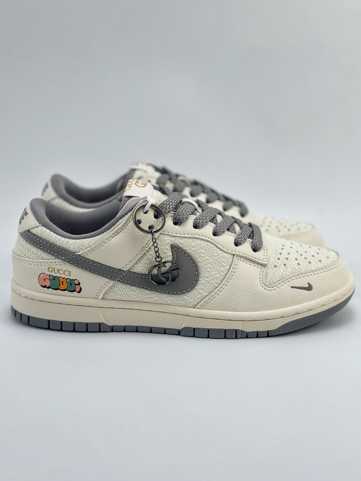 SB Dunk Low x GUCCI 白灰小钩满天星 DQ1098-383