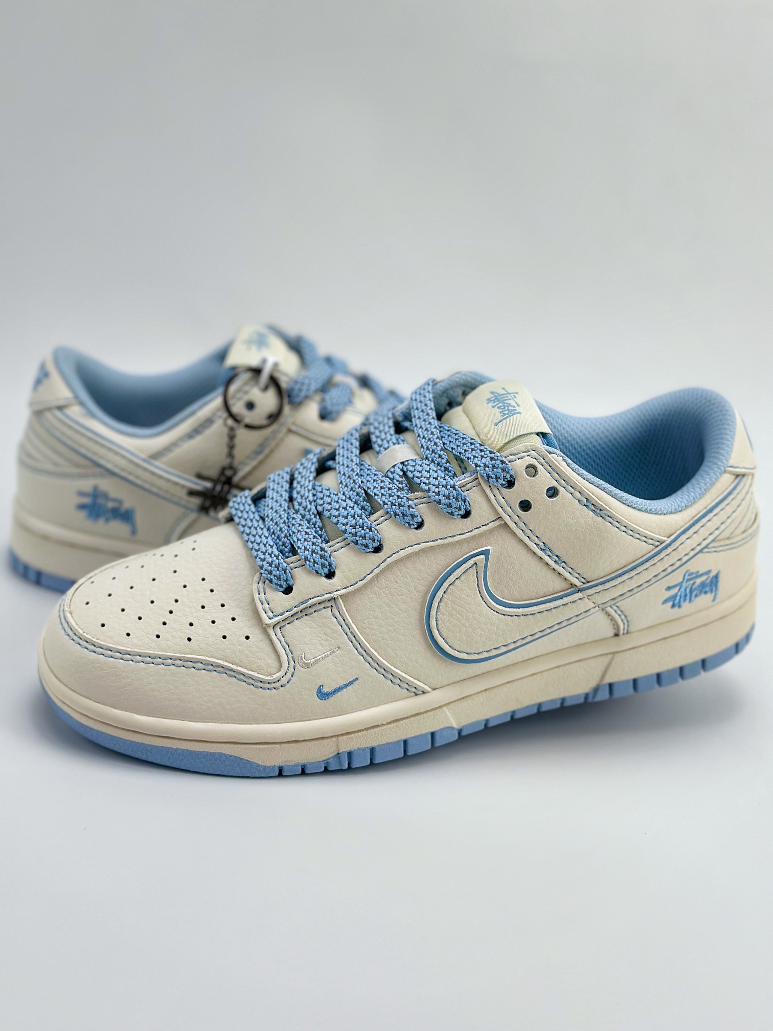 Nike SB Dunk Low x Stuy 白天蓝双小钩满天星 BB1818-101