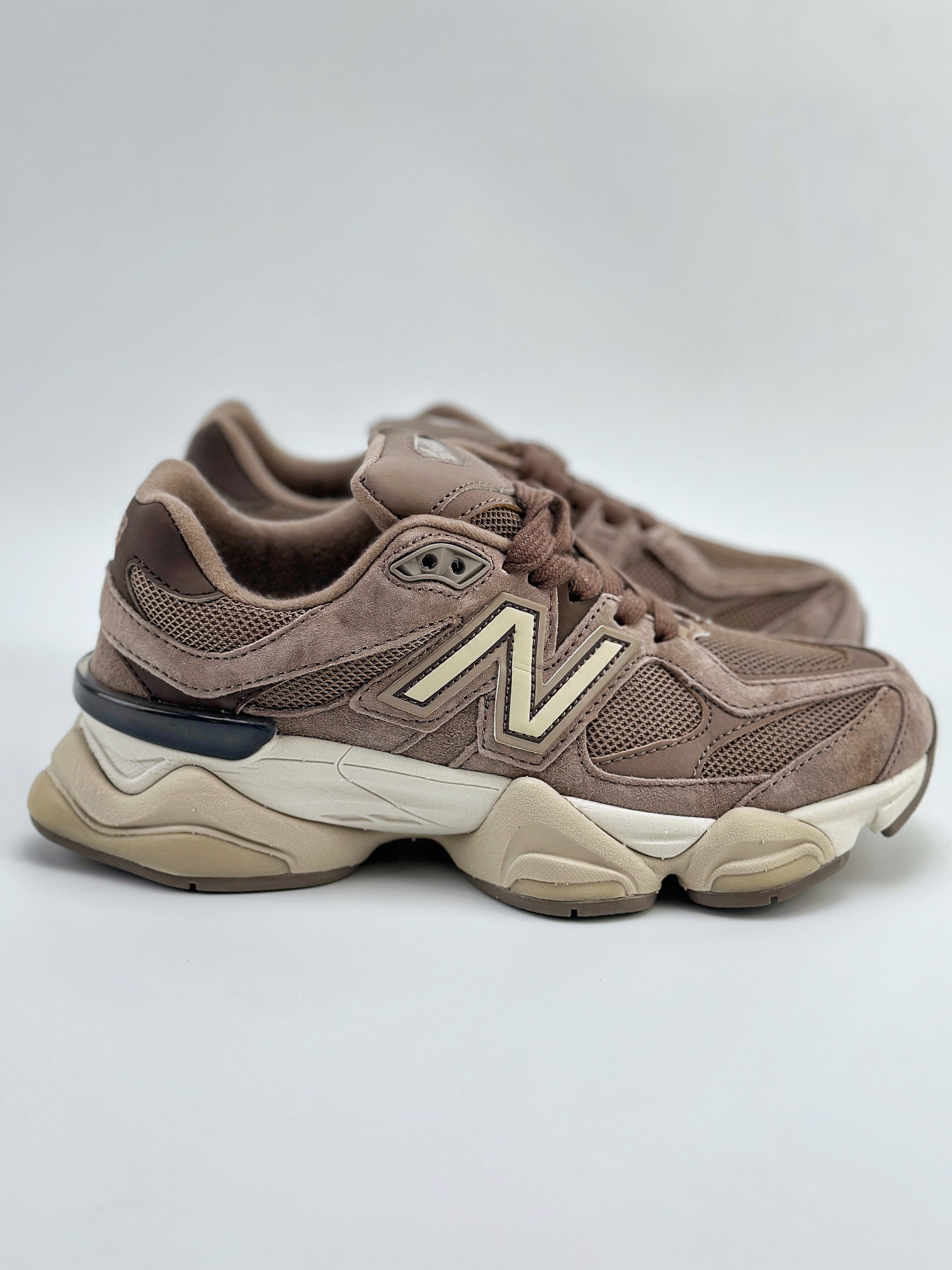 Joe Freshgoods x New Balance 版本 NB9060 联名款 复古休闲运动慢跑鞋 U9060JMR