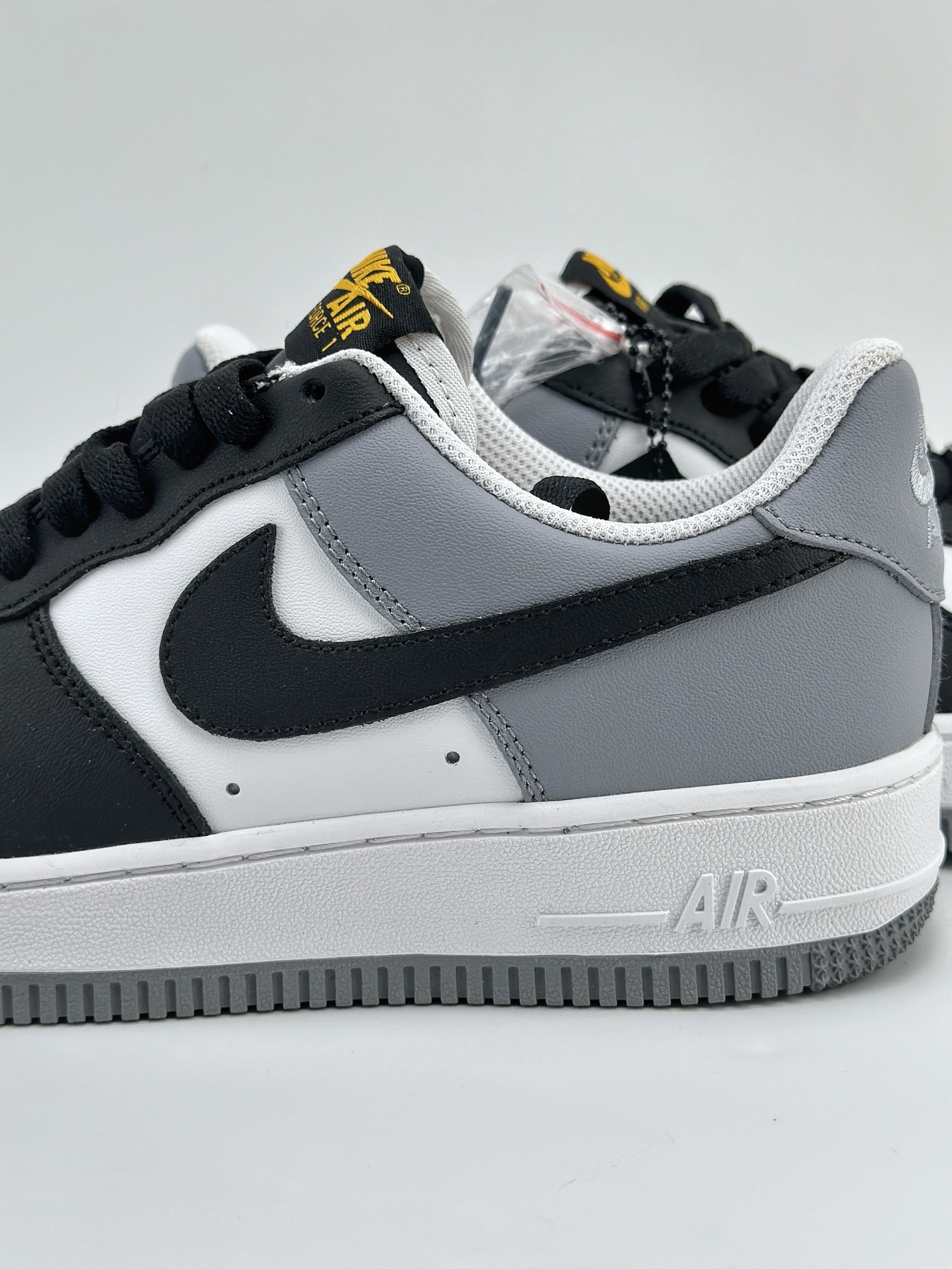 Nike Air Force 1 Low 07 白黑灰  FB7162-081