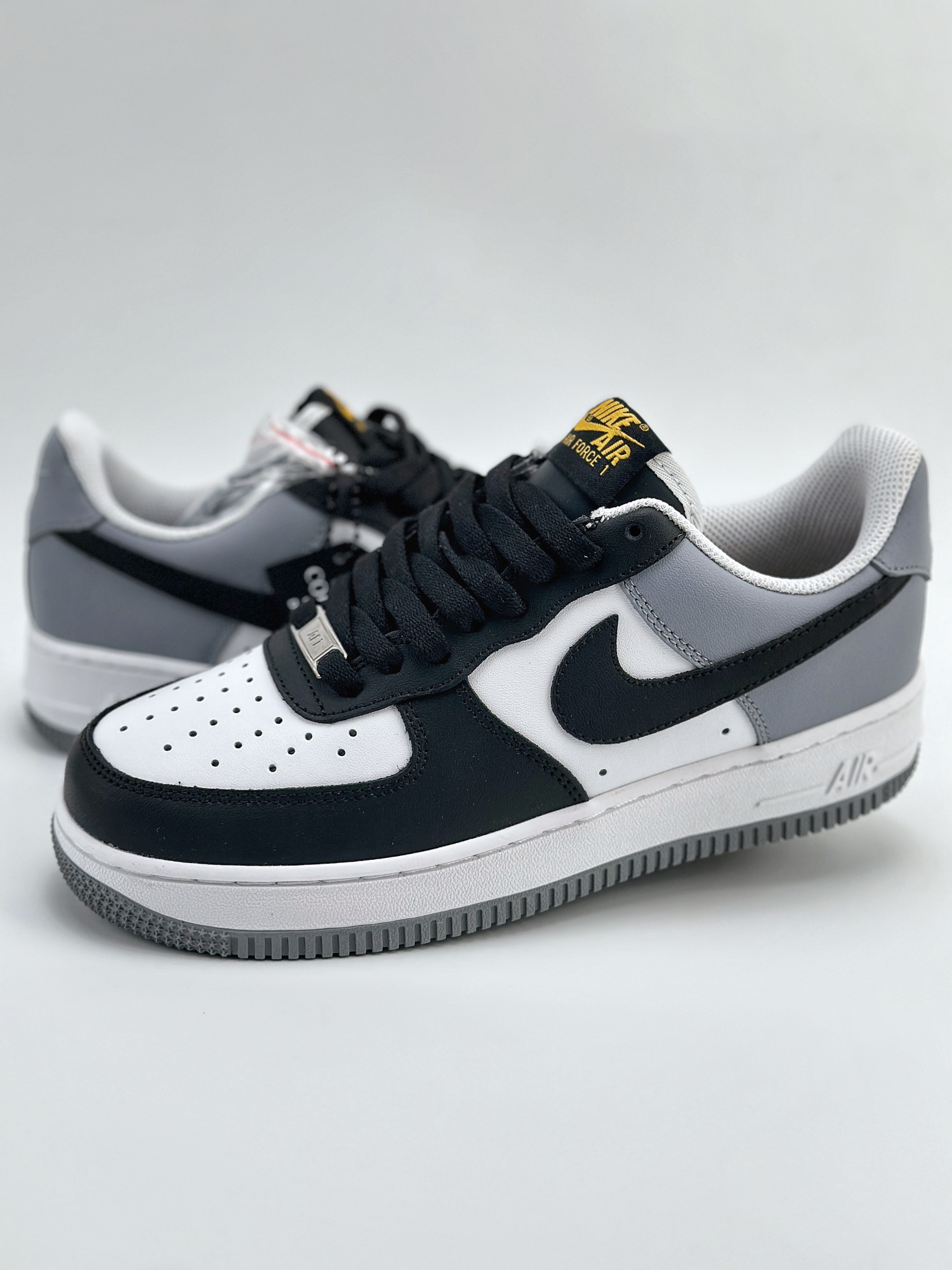 Nike Air Force 1 Low 07 白黑灰  FB7162-081