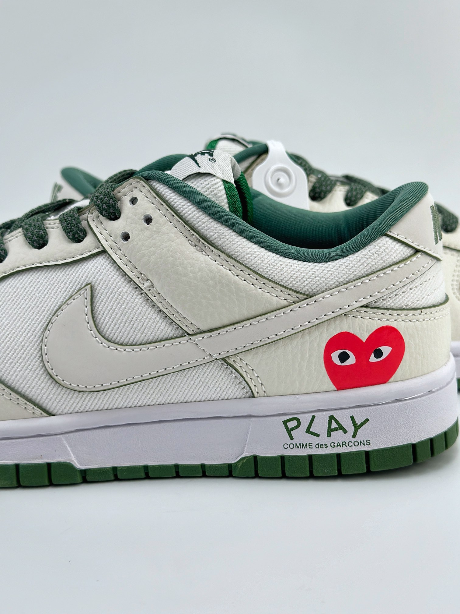 Nike SB Dunk Low x Comme des Garcons 川久白绿满天星 KK1888-010