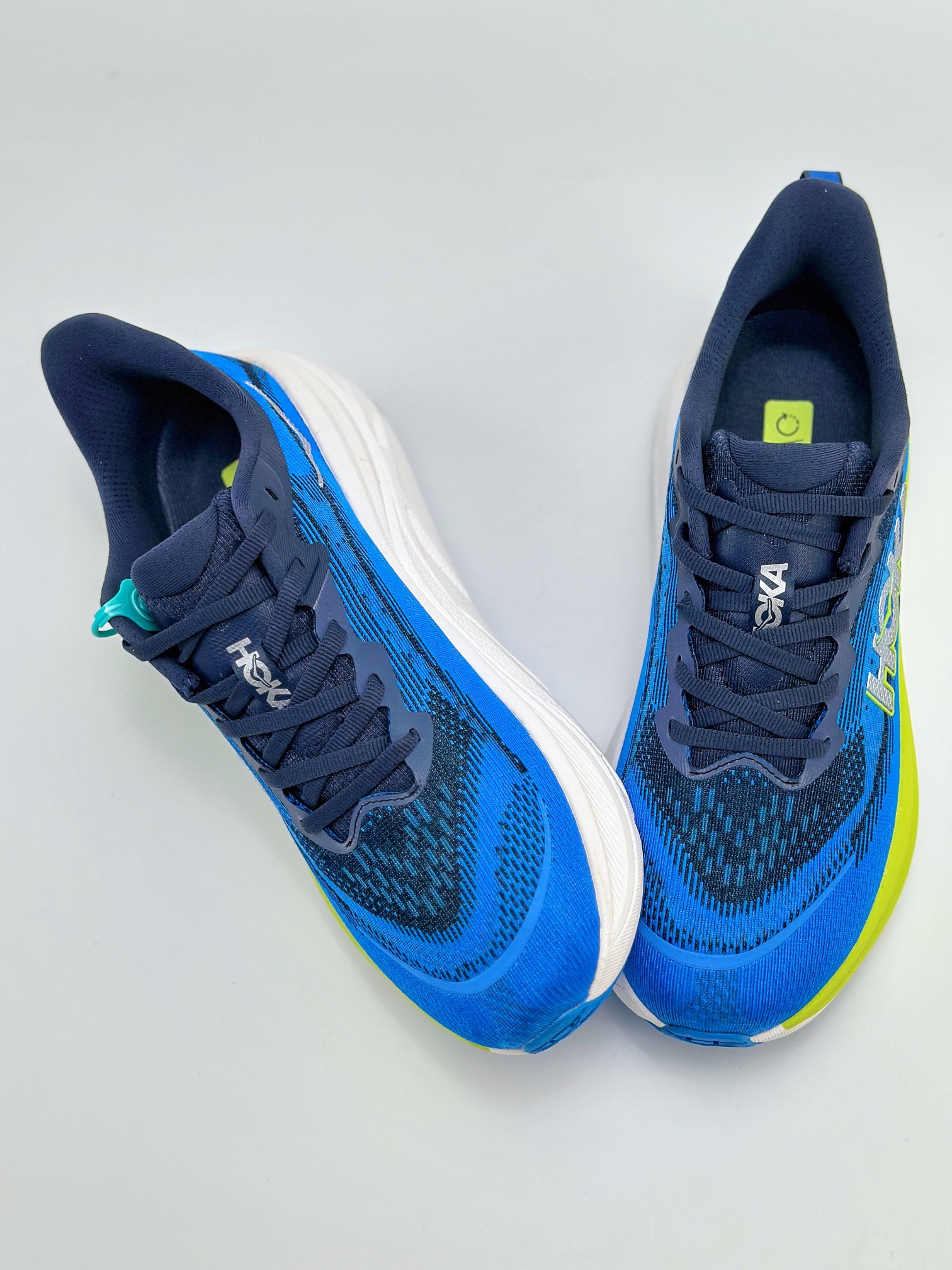 HOKA M SKYFLOW 低帮专业越野跑步鞋  1155111/VVYMT