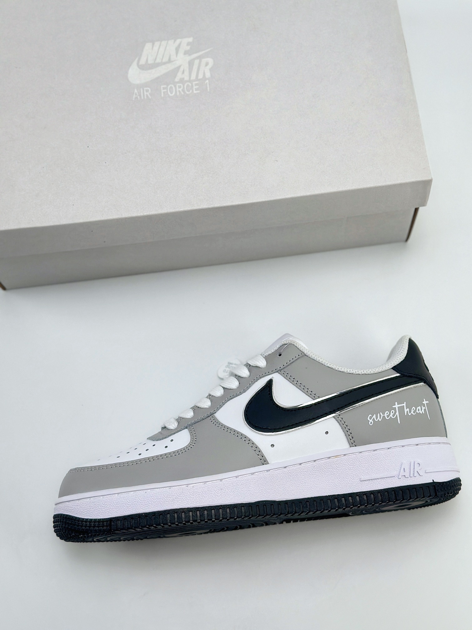 Nike Air Force 1 Low 07 白灰黑 DY8899-001