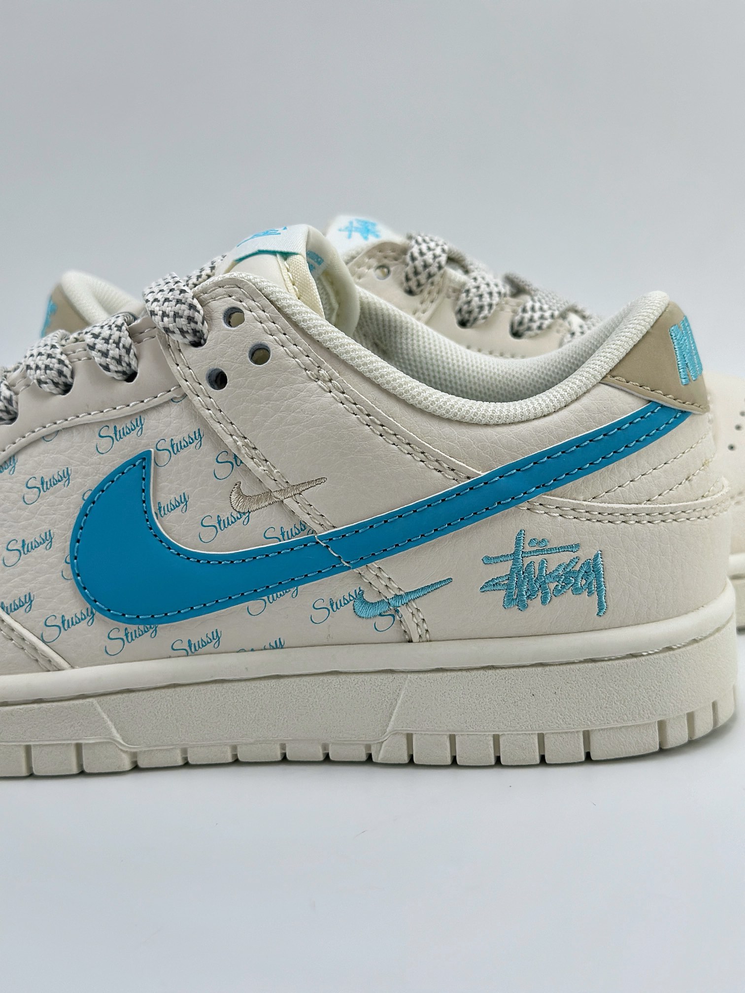 Nike SB Dunk Low x Stussy 白蓝三小钩满天星 SJ2068-281