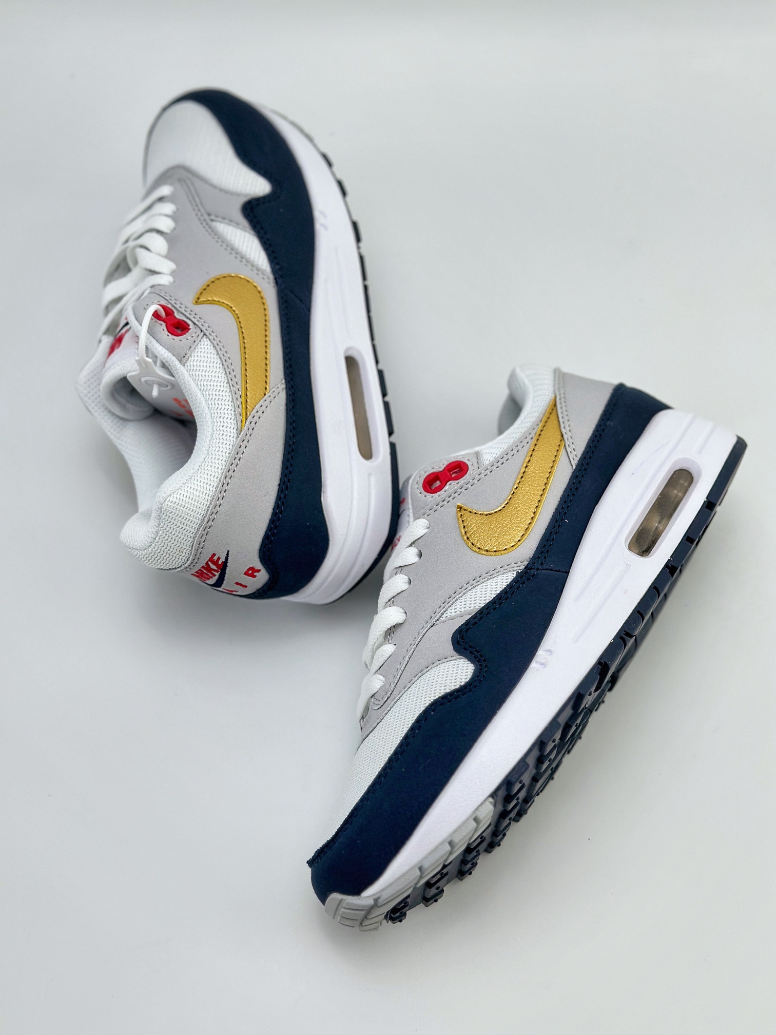 Nike Air Max 1 白蓝金 复古休闲跑步鞋  HM9604-400