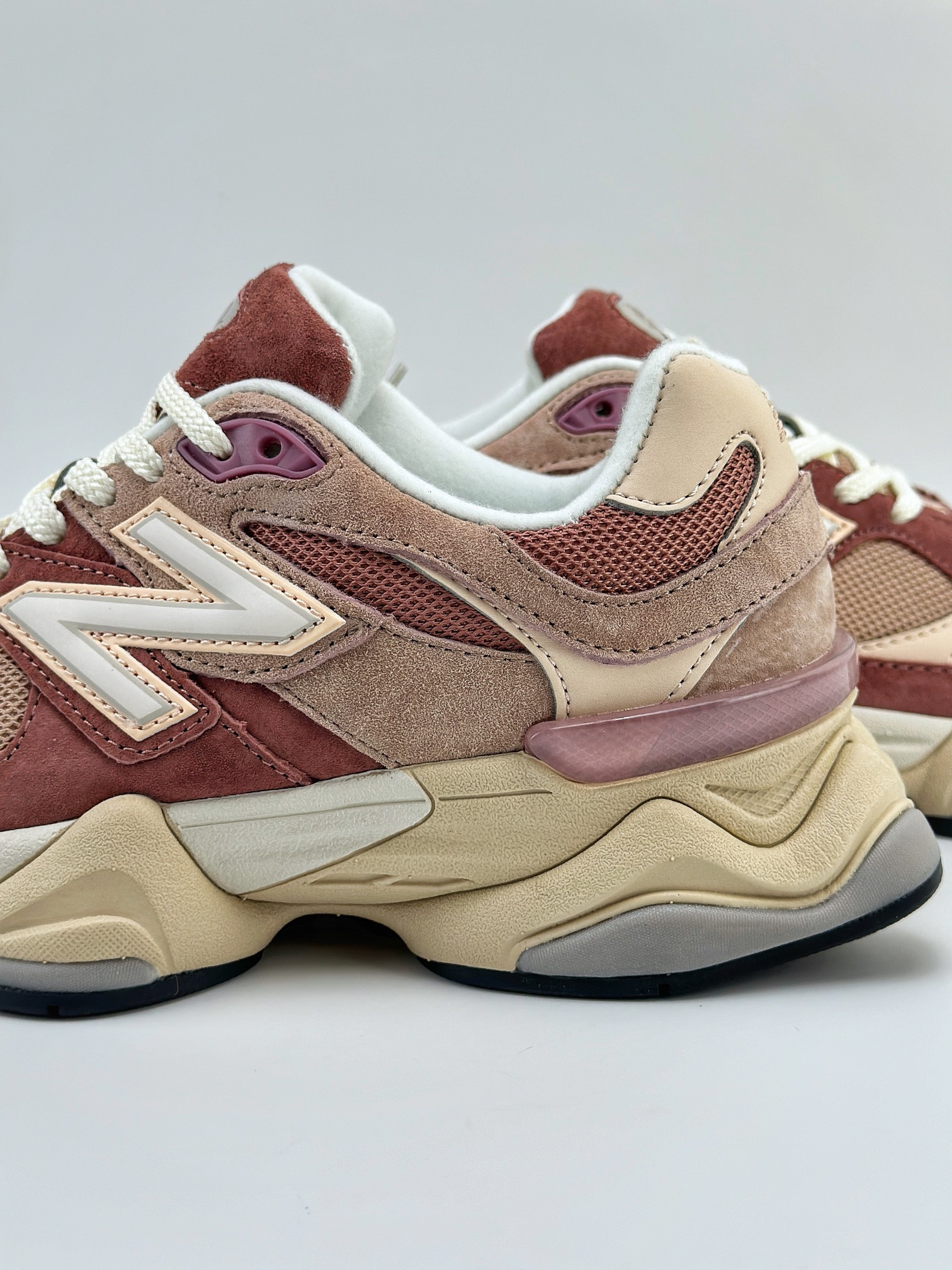 Joe Freshgoods x New Balance 版本 NB9060 联名款 复古休闲运动慢跑鞋 U9060EEH