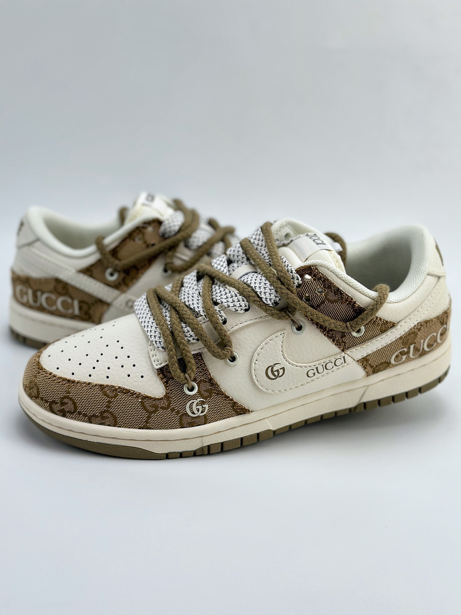 Nike SB Dunk Low x GUCCI 白棕绑带满天星 SJ2068-273