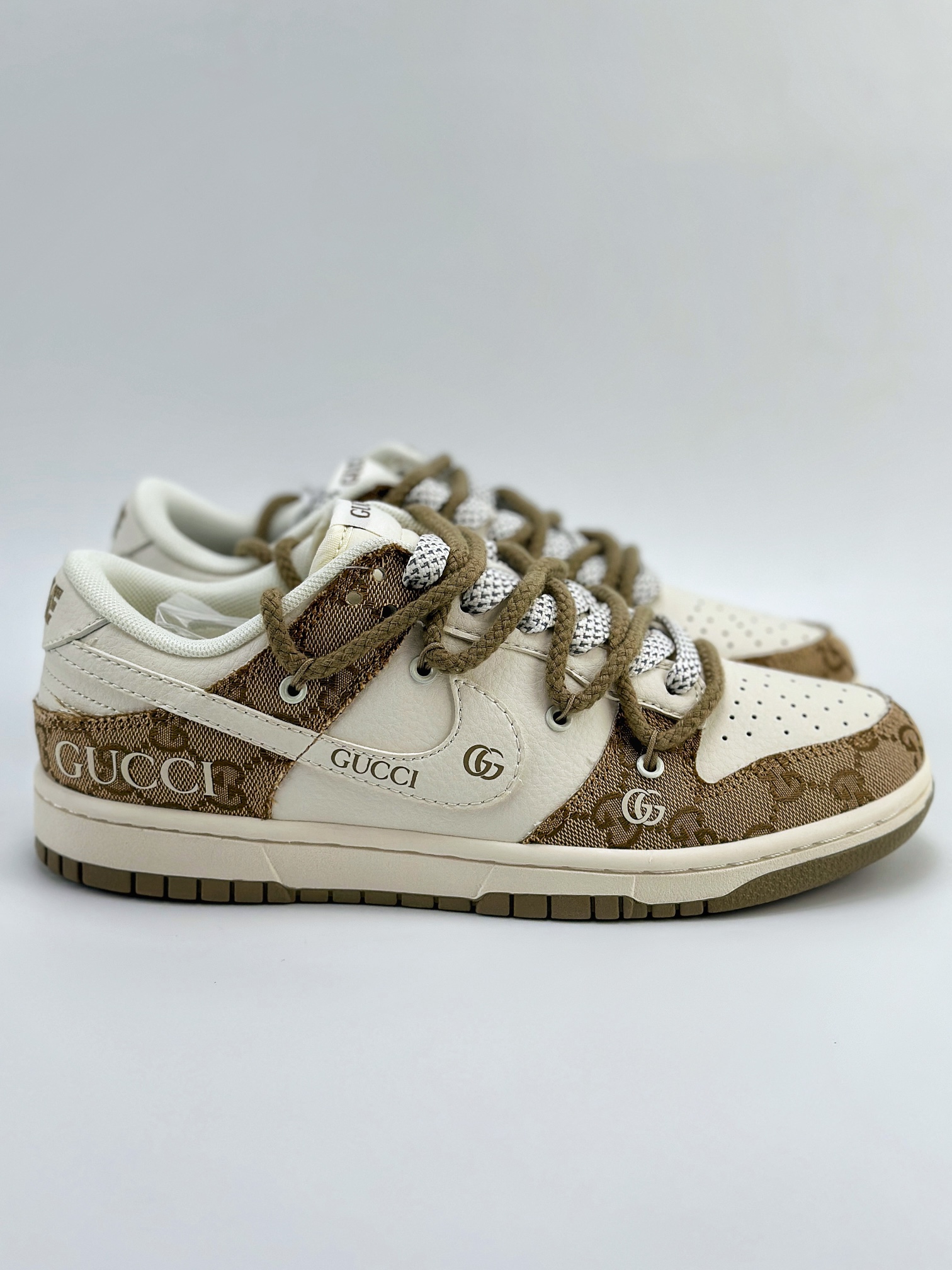 Nike SB Dunk Low x GUCCI 白棕绑带满天星 SJ2068-273