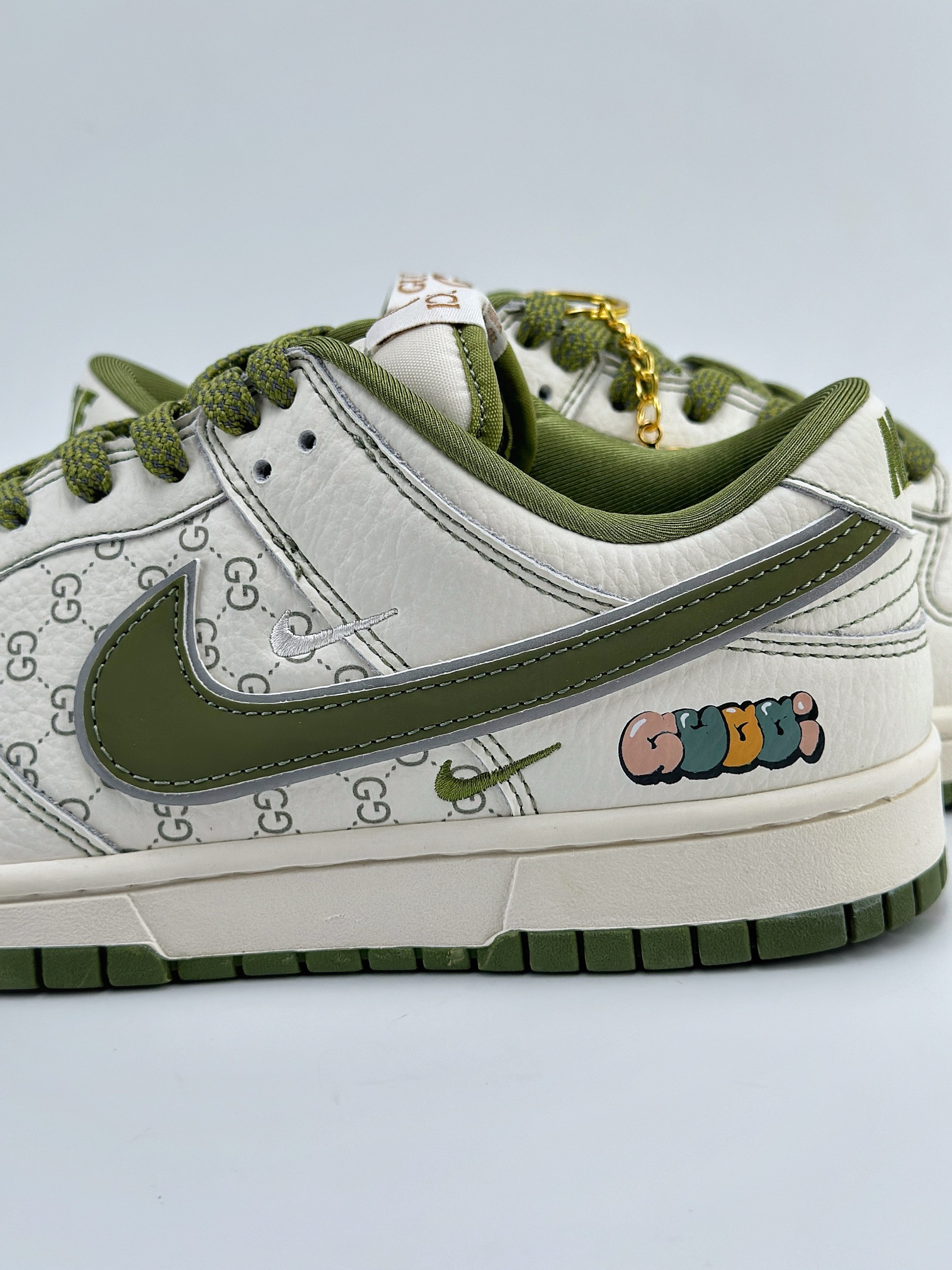 Nike SB Dunk Low x GUCCI 白绿三小钩 KK1888-006