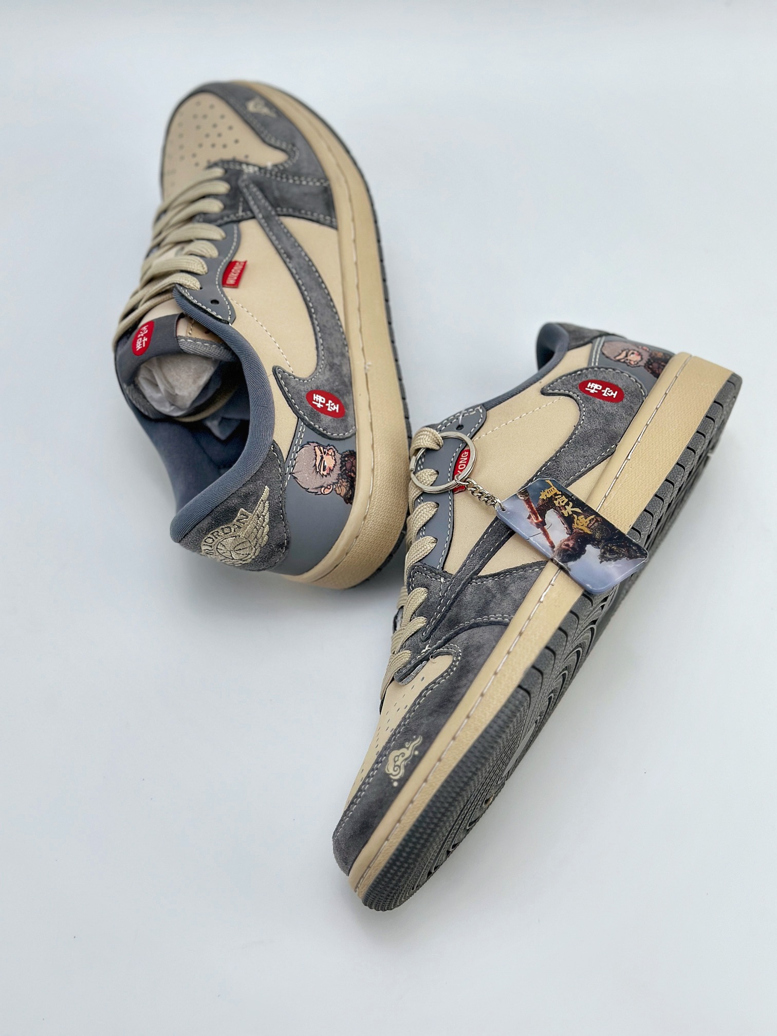 Travis Scott x Nike Air Jordan 1 Low 定制 黑神话悟空 Air Jordan 1 Low 反转沙黄深灰倒钩 CH6336-013