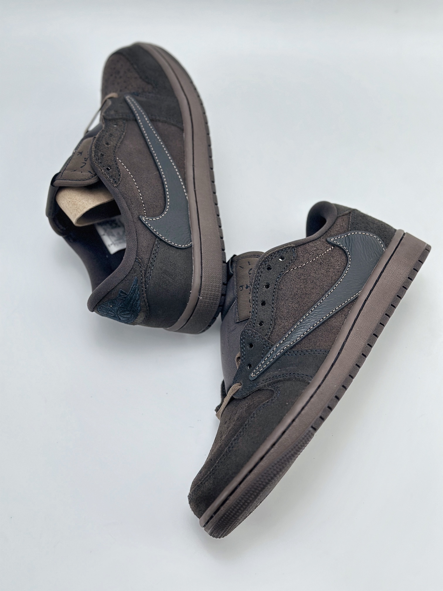 Air Jordan 1 Low x Travis Scott ”Velvet Brown” 黑棕  DM7866-202