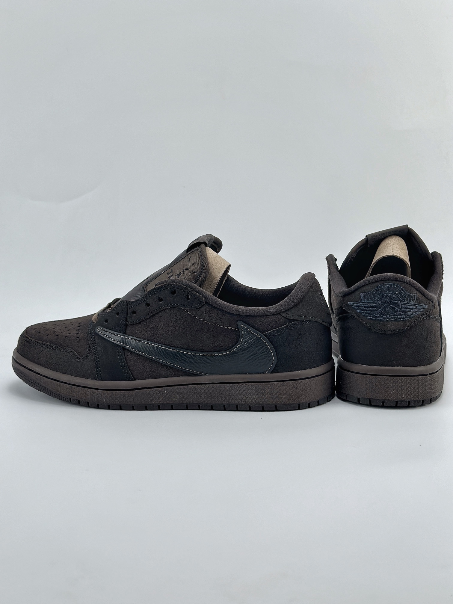 Air Jordan 1 Low x Travis Scott ”Velvet Brown” 黑棕  DM7866-202