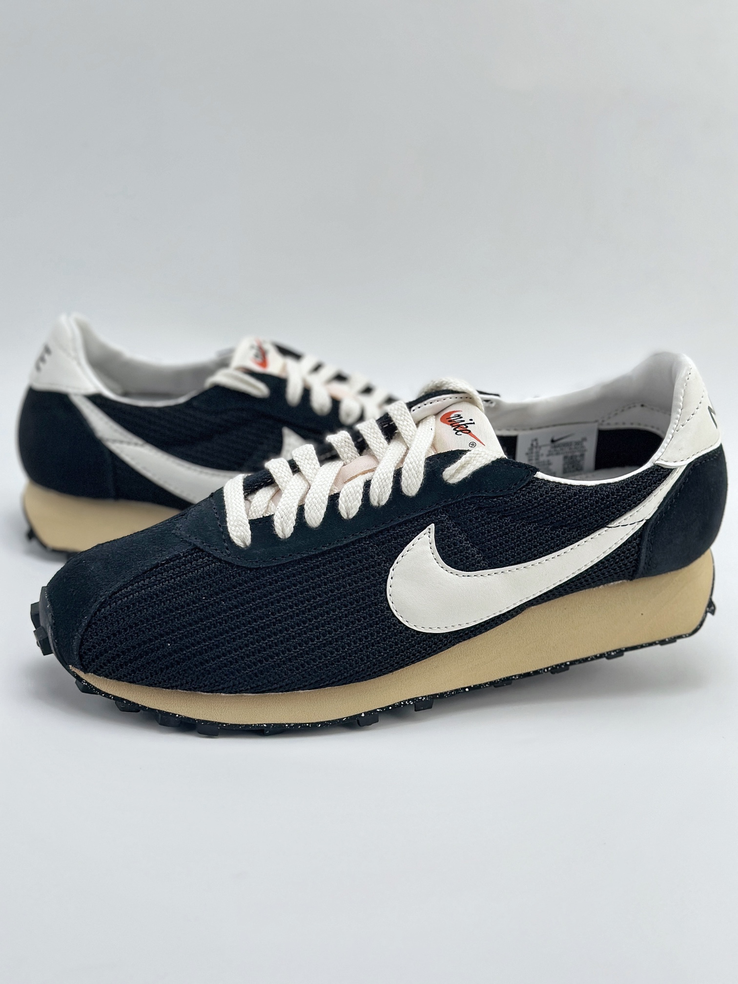 Nike Roshe Run LD-1000 x Stussy 黑 华夫一代系列华夫复古休闲运动慢跑鞋 HM0950-001