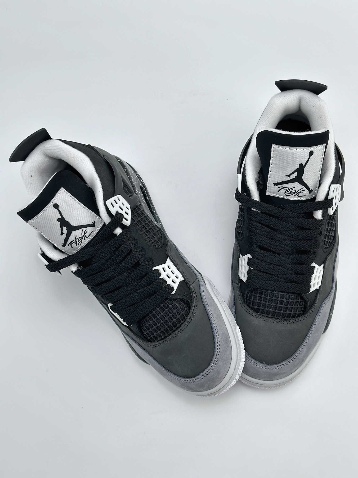 Nike Air Jordan 4 Retro 乔丹四代 黑白灰 FQ8138-002