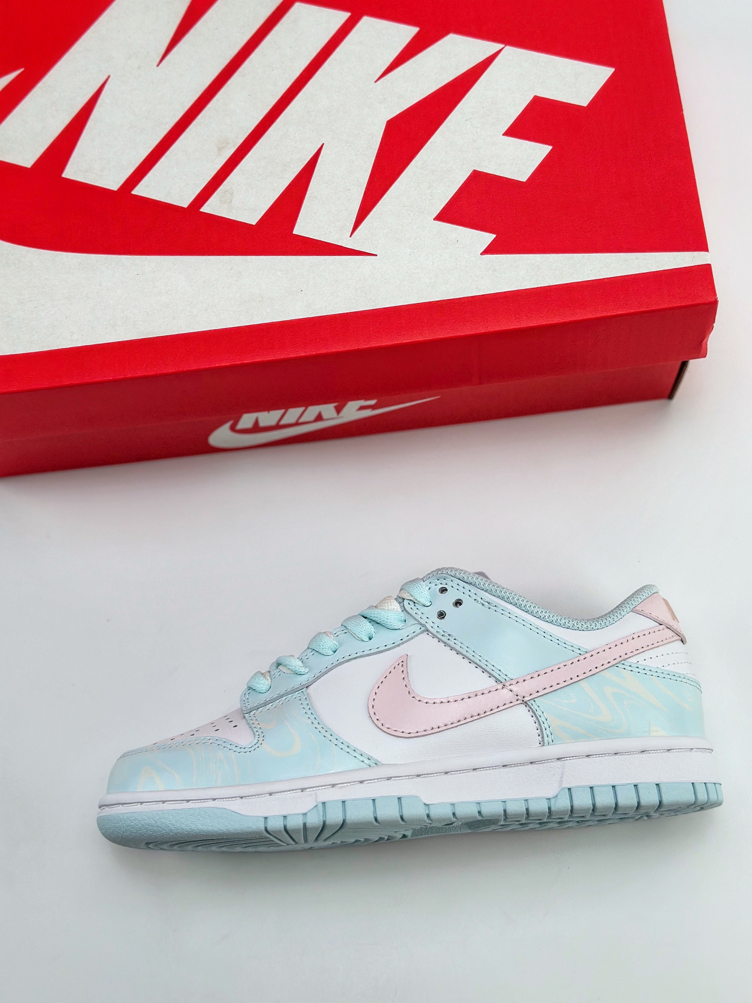 NIKE SB Dunk Low 海盐蜜桃 蓝白粉  FB9109-105