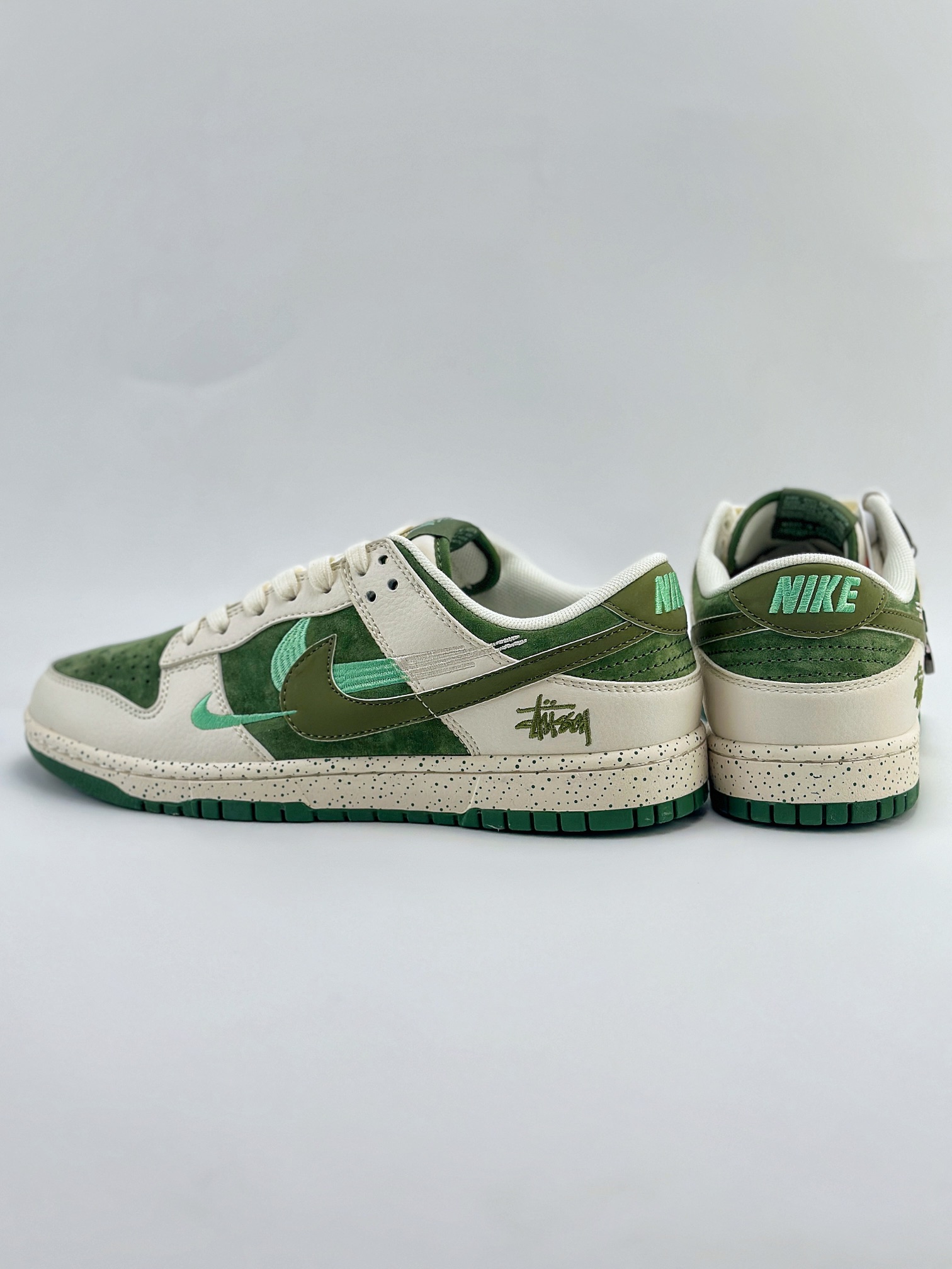 Nike SB Dunk Low x Stussy 白绿三钩 DQ1098-396