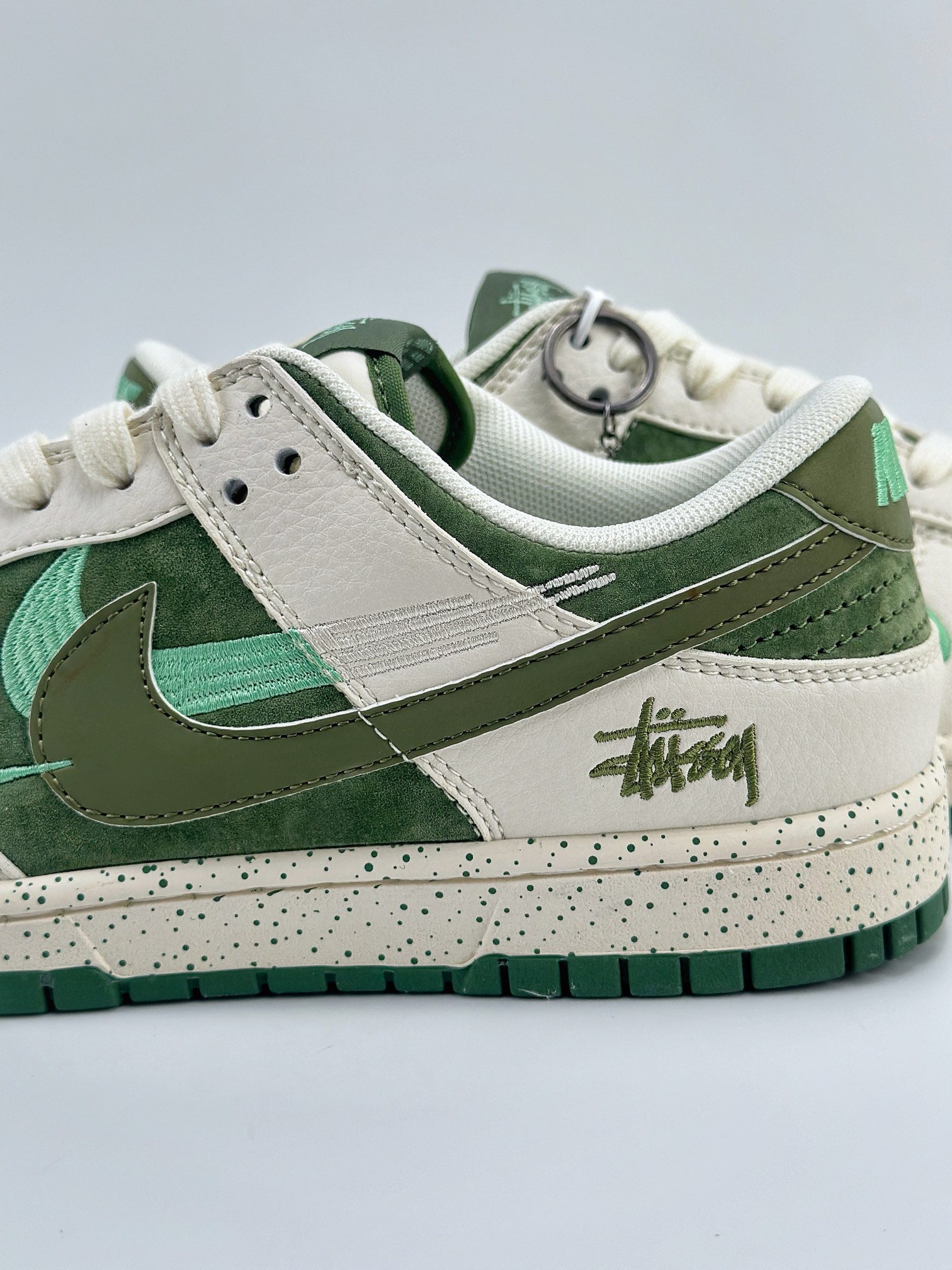 Nike SB Dunk Low x Stussy 白绿三钩 DQ1098-396