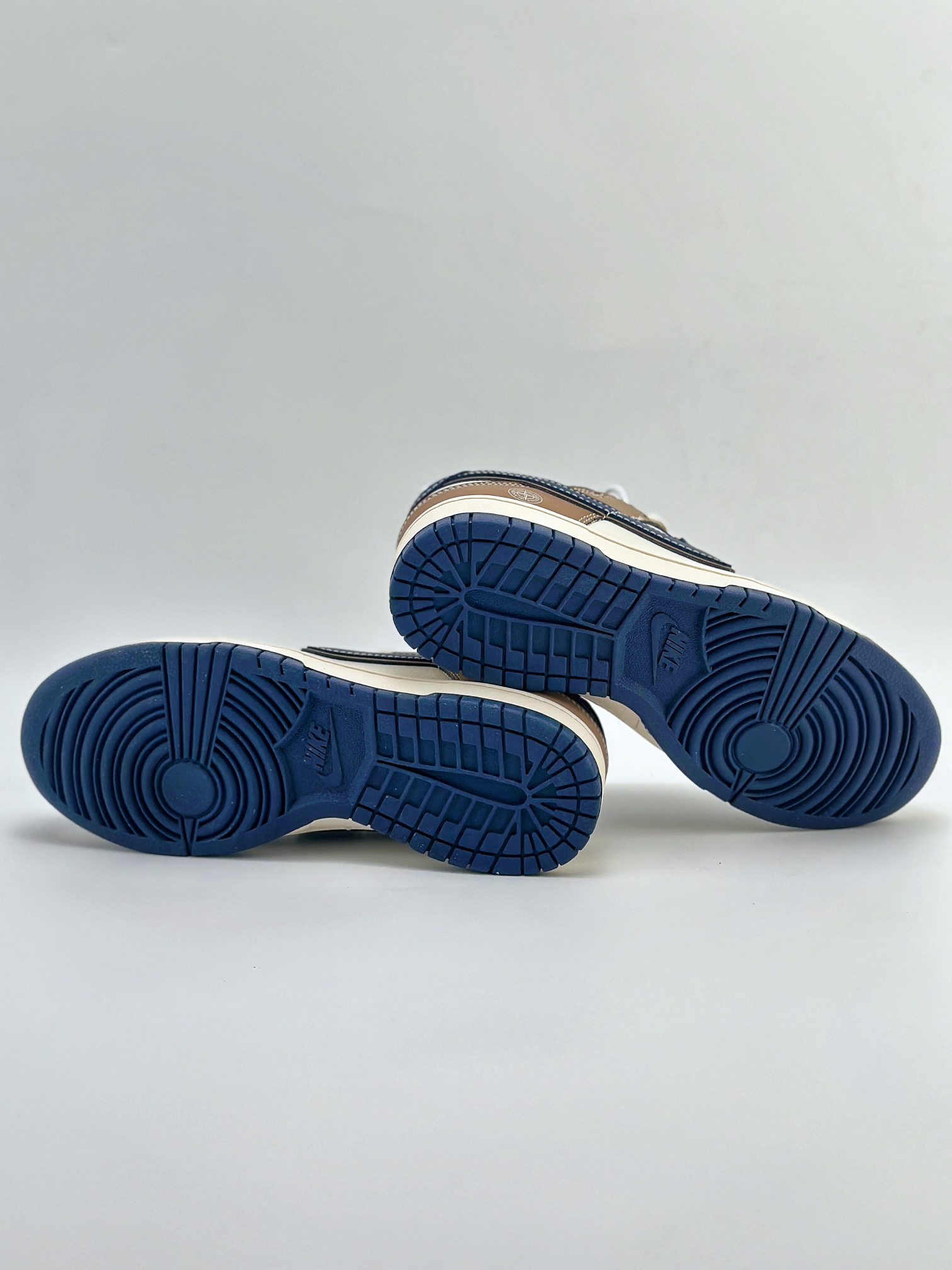 NIKE SB Dunk Low x Stone Island 米蓝棕  XX9917-017