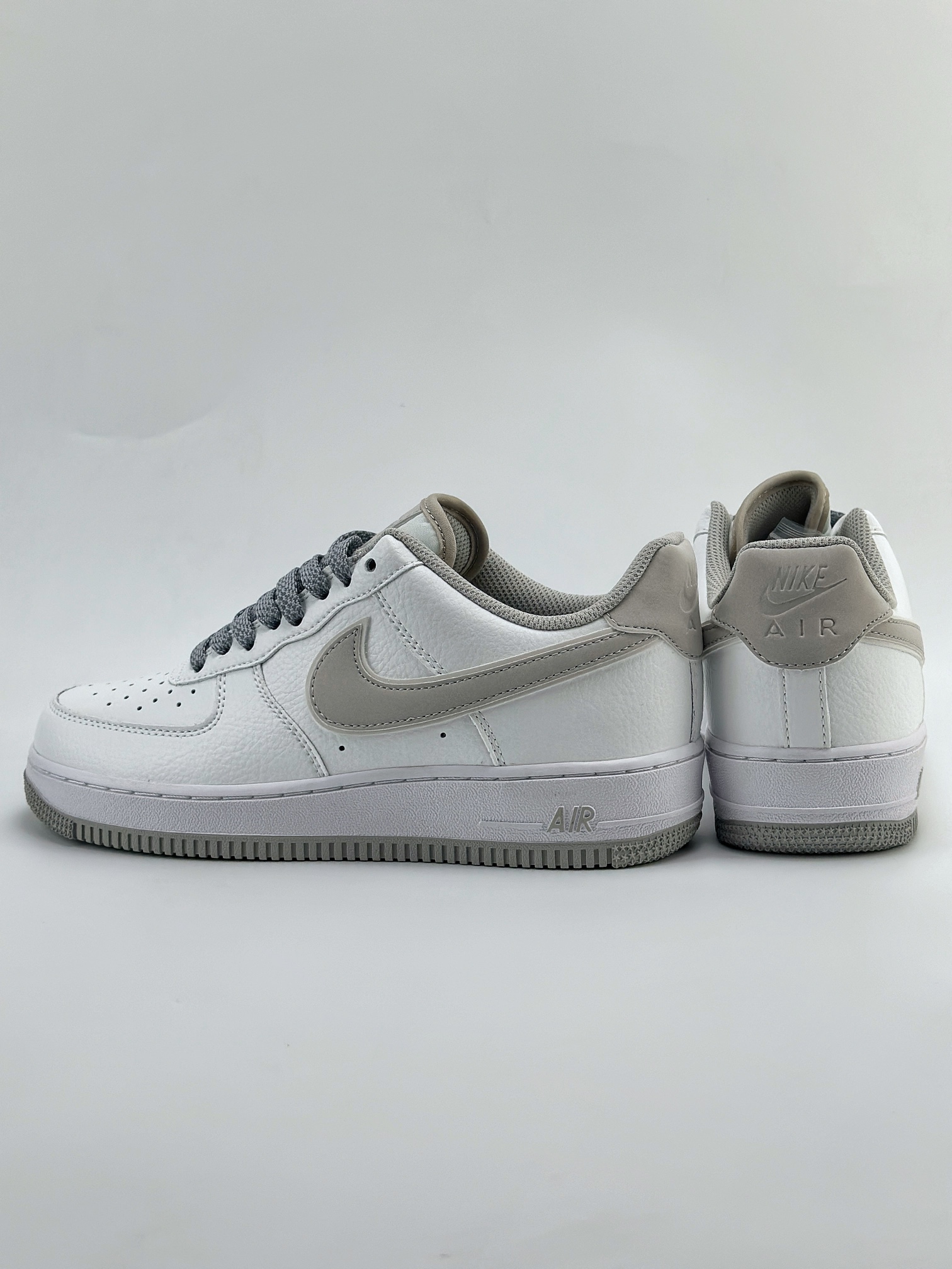 Nike Air Force 1 Low 07 白灰满天星  LS0218-025