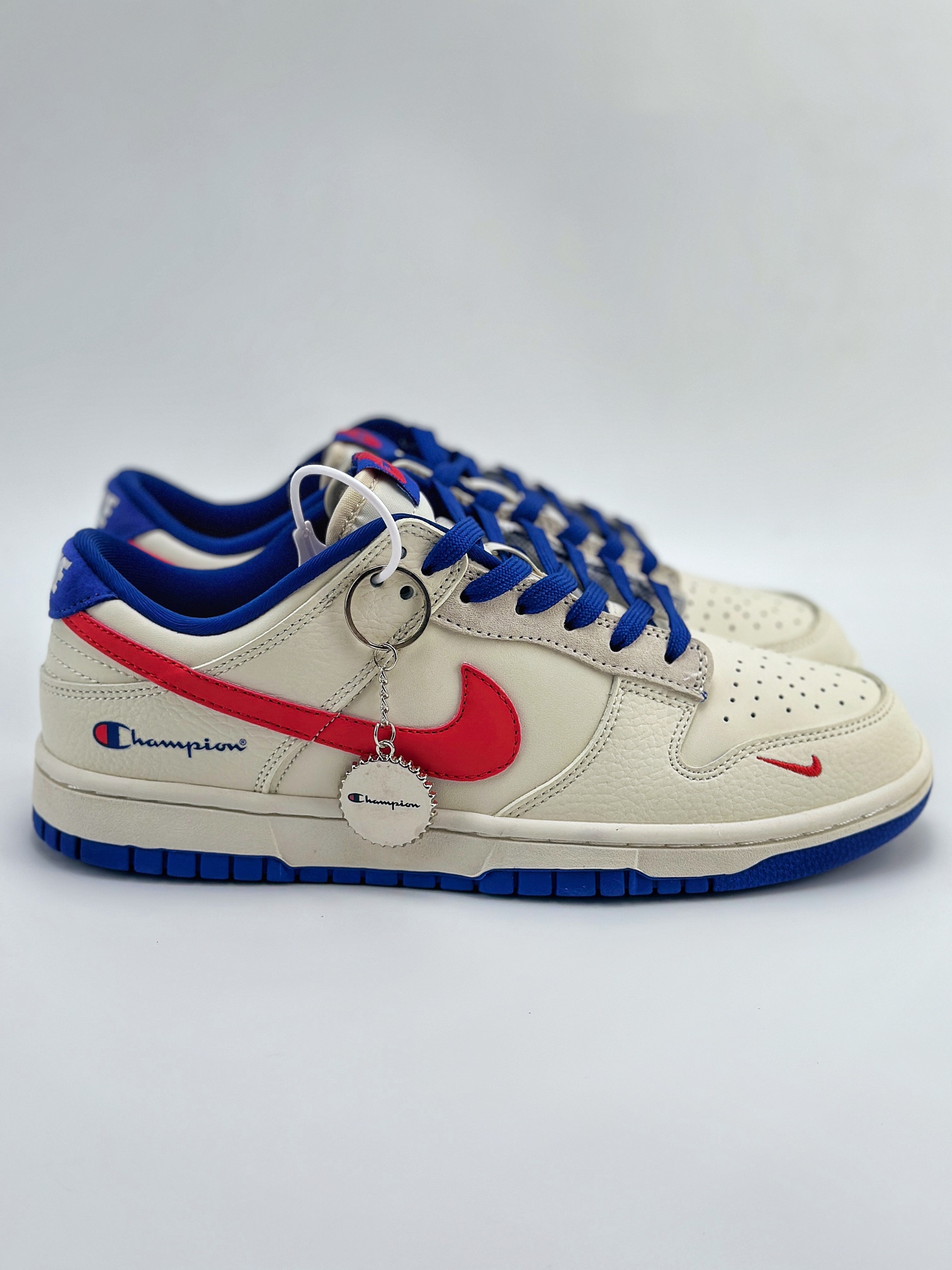 Nike SB Dunk Low x Champion 白蓝红小钩 KK1688-021