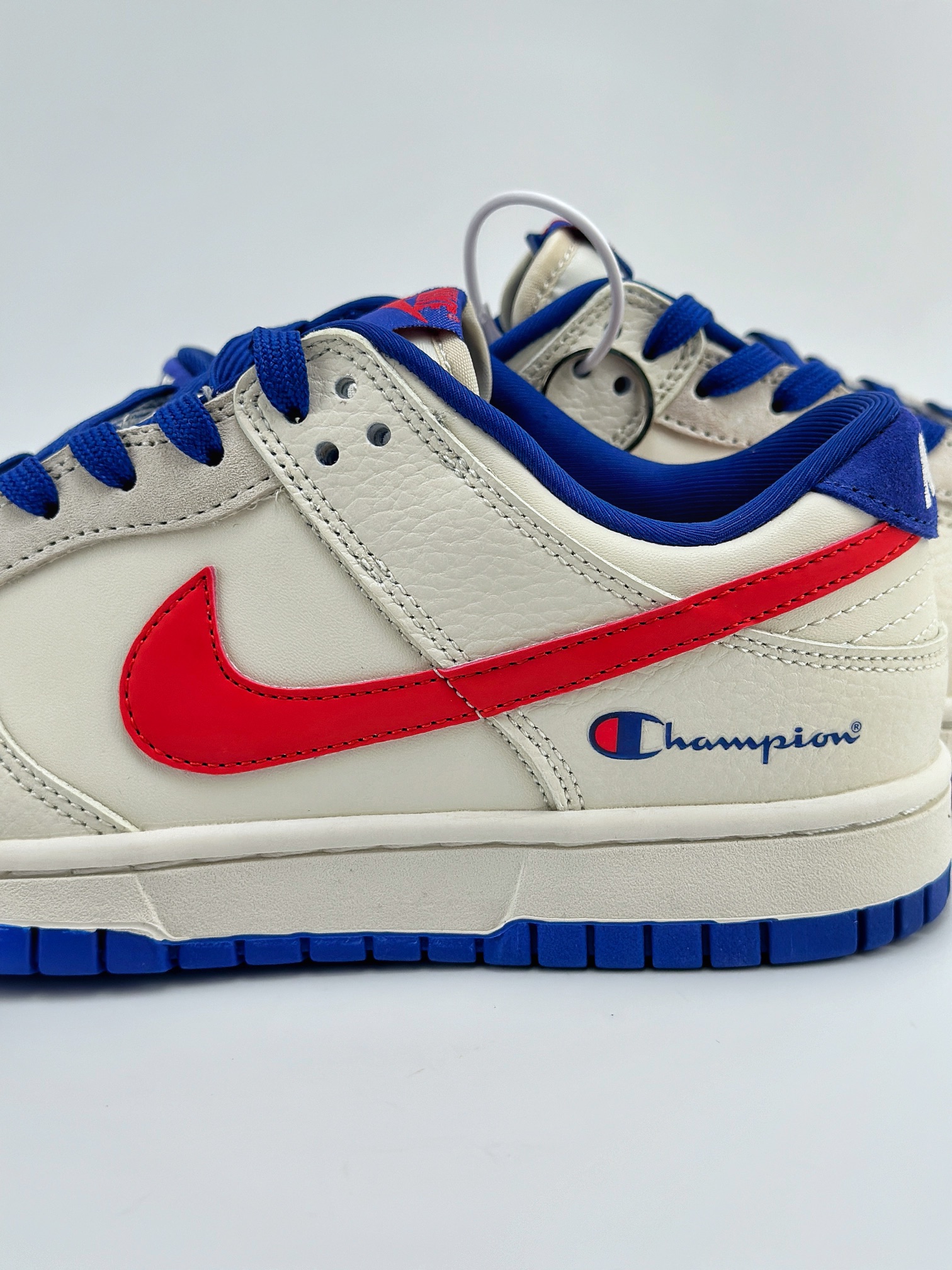 Nike SB Dunk Low x Champion 白蓝红小钩 KK1688-021