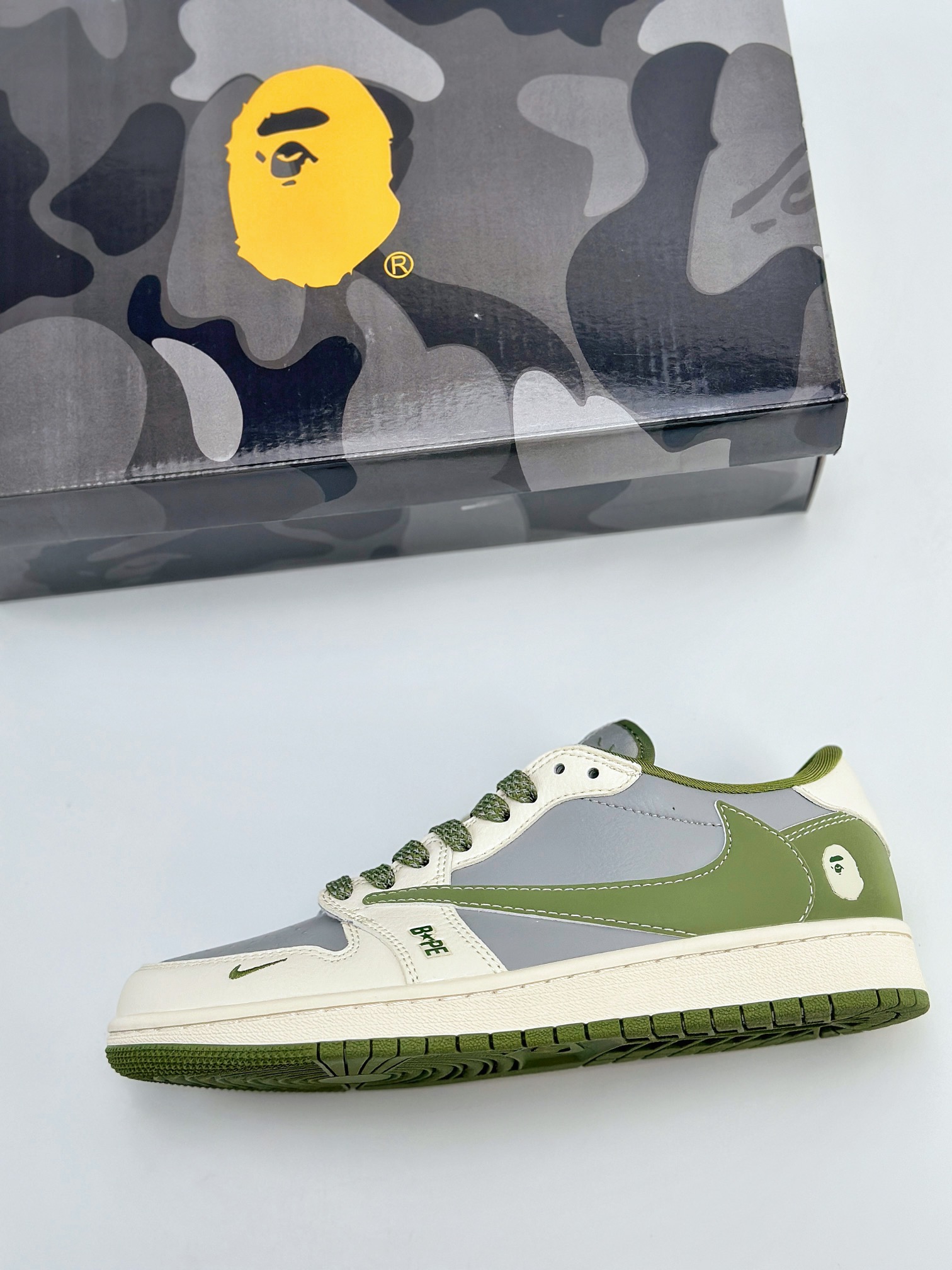 Travis Scott x Nike Air Jordan 1 Low x BAPE 白灰绿  BB6511-621