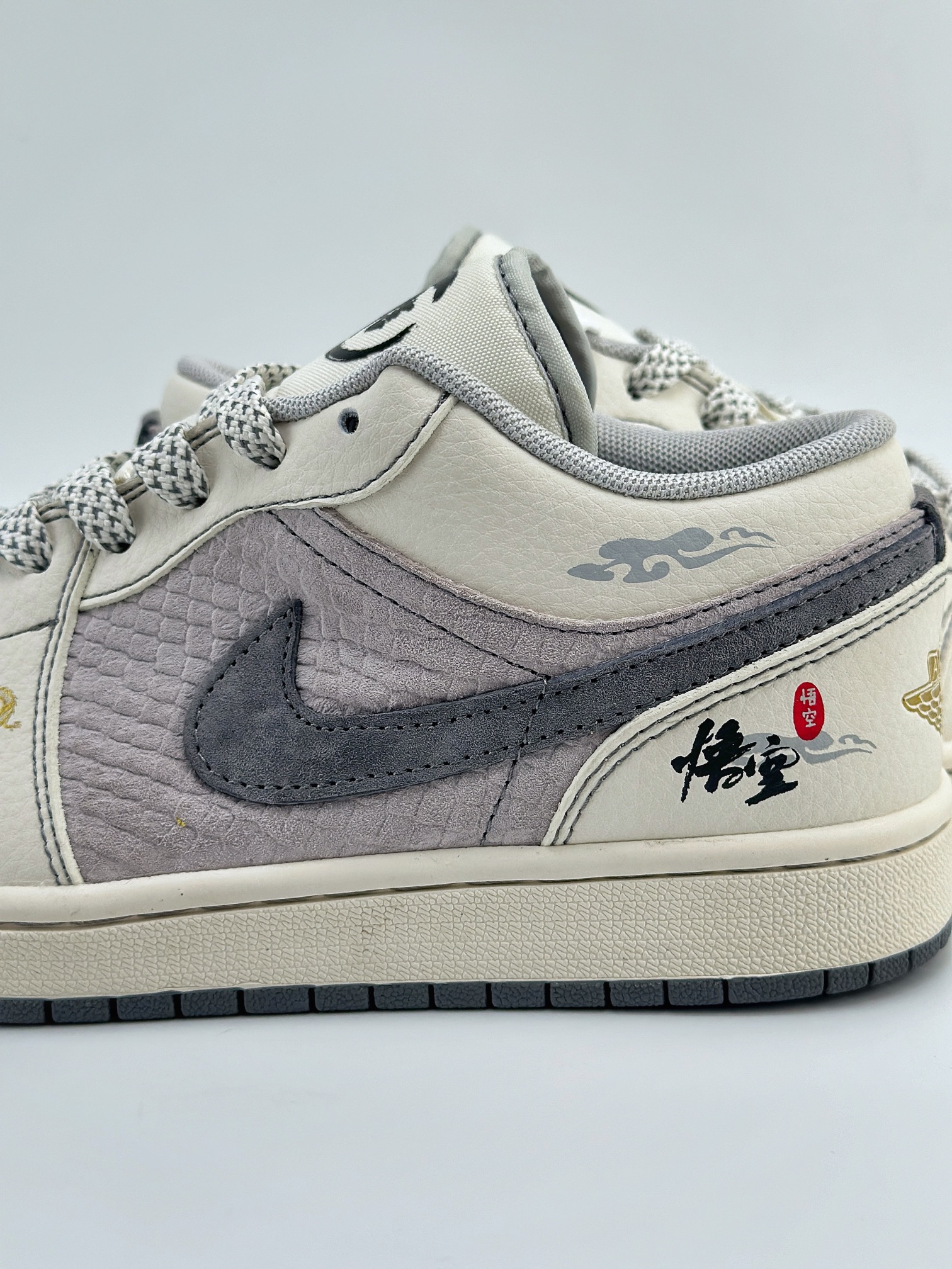 Air Jordan 1 Retro Low 龙年限定CNY 悟空 白灰紫  SJ9950-041