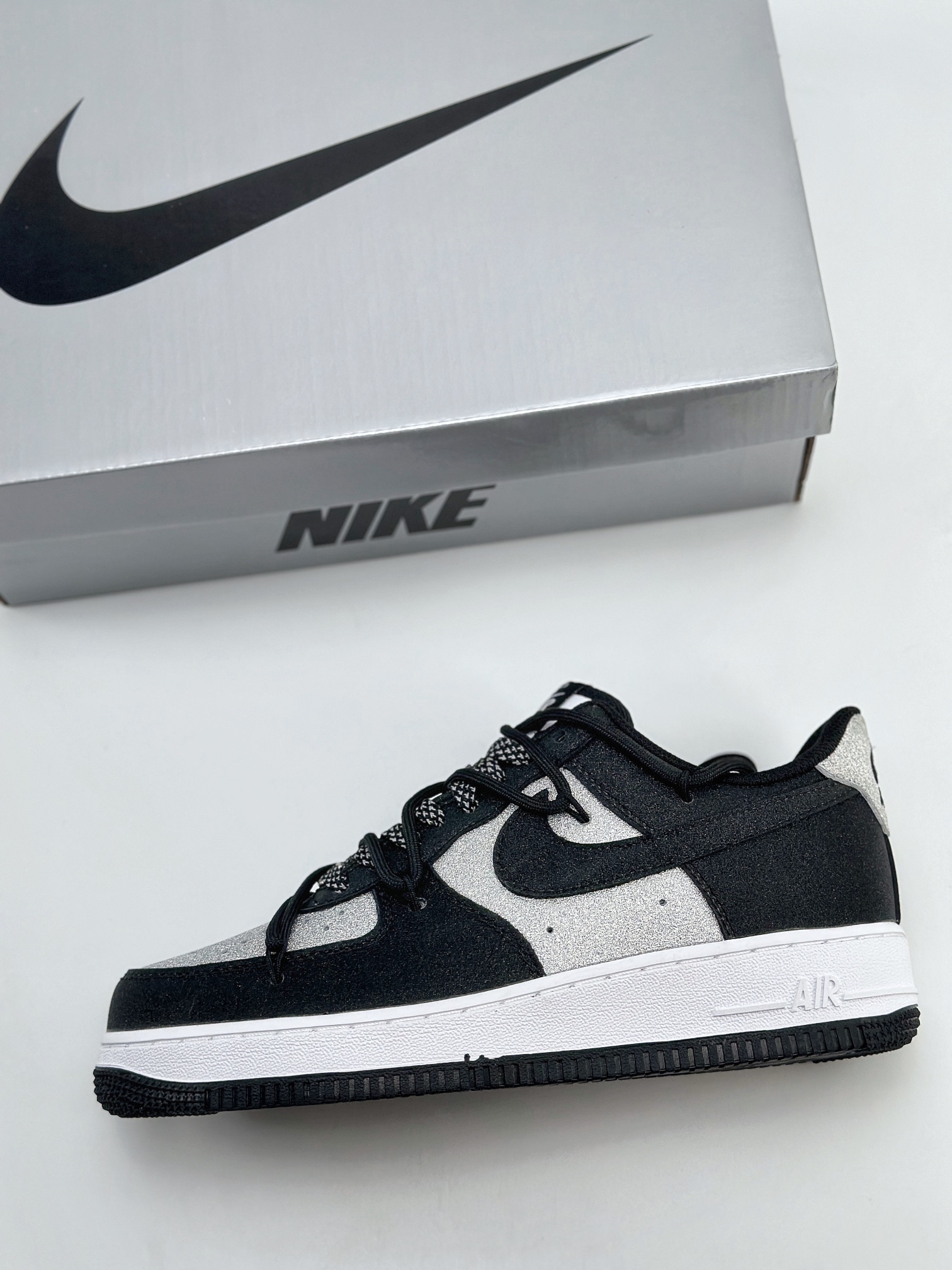 Nike Air Force 1 Low 07 黑银满天星绑带  ZH0316-033